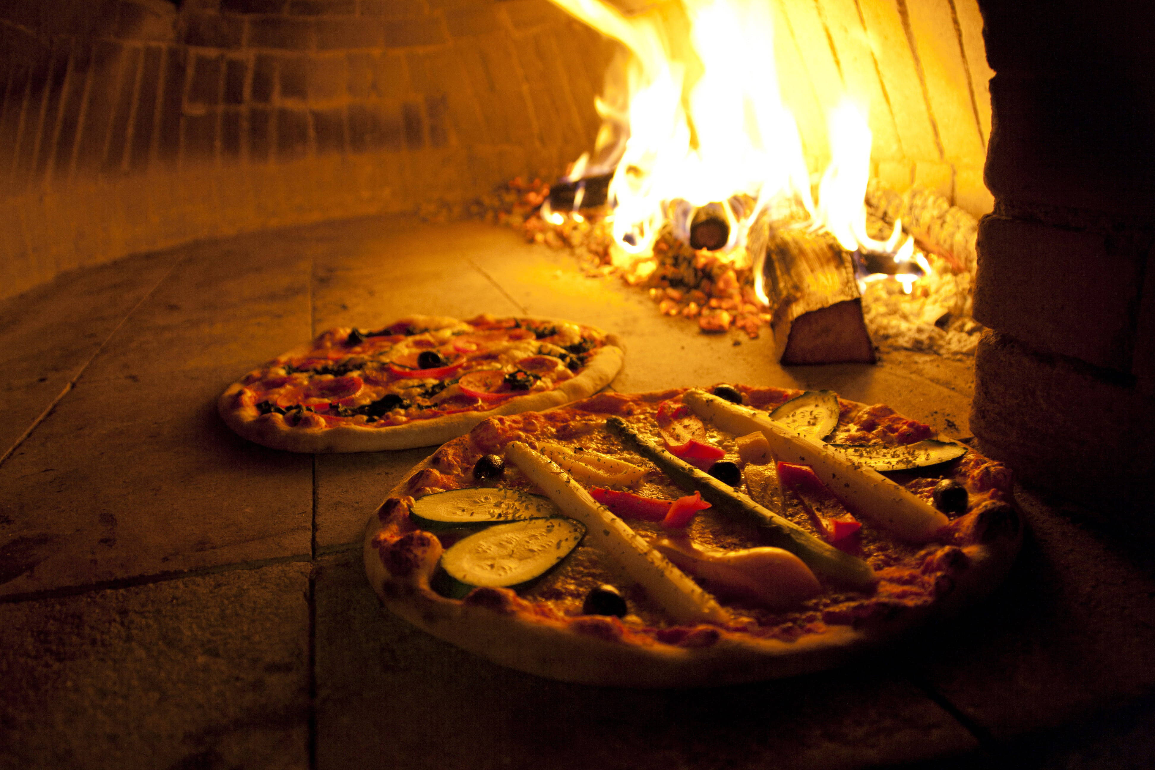 Pizza Oven, 4K Fire, wood-fired oven, 4K Desktop Wallpaper