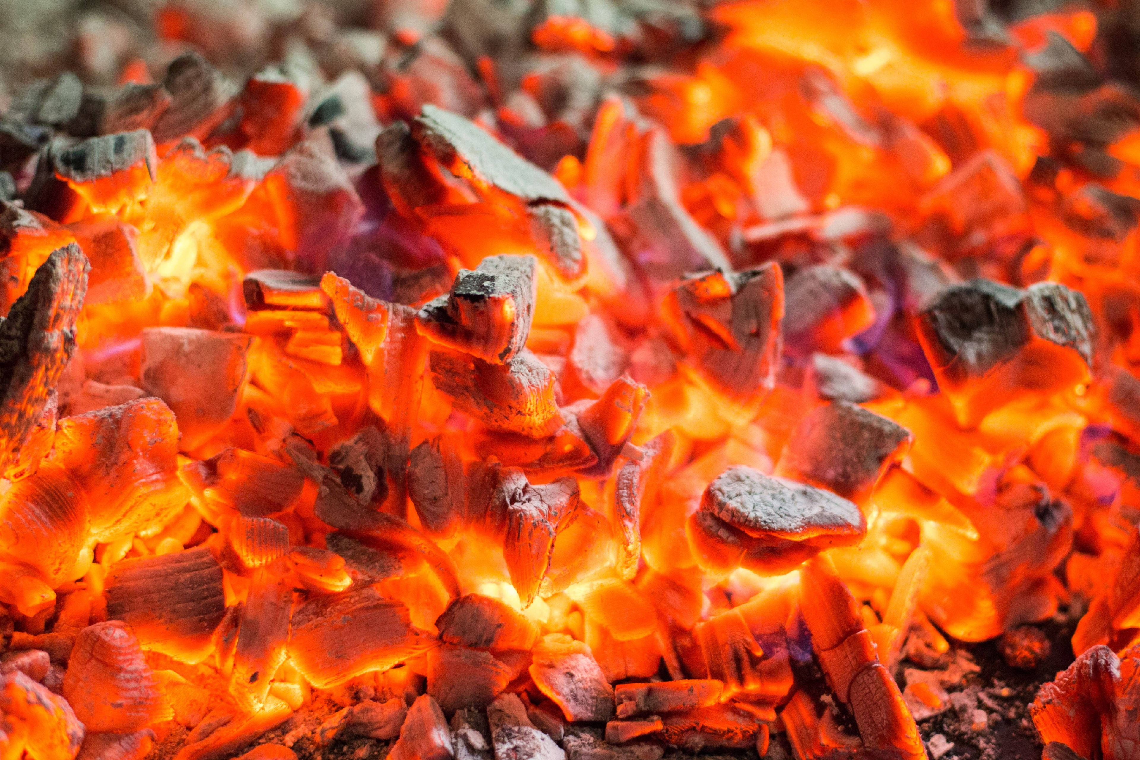 4K Fire Embers, glowing embers, orange and red heat, 4K Desktop Wallpaper