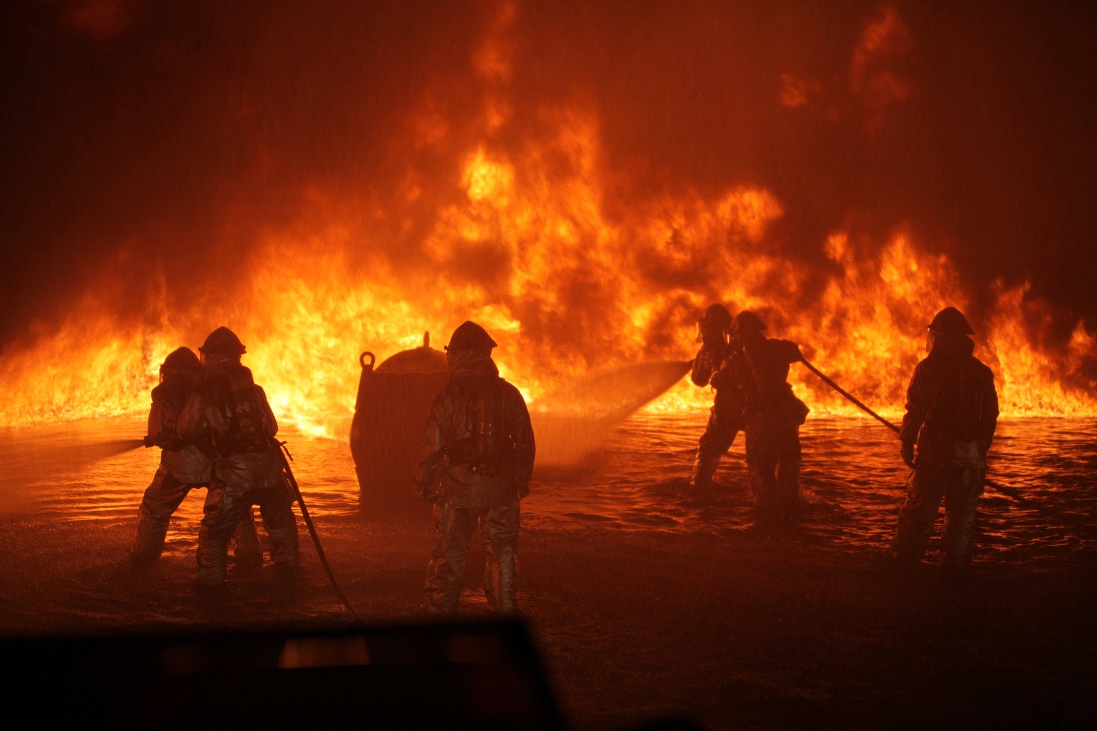firefighters, massive wildfire, night, Full HD Desktop Wallpaper