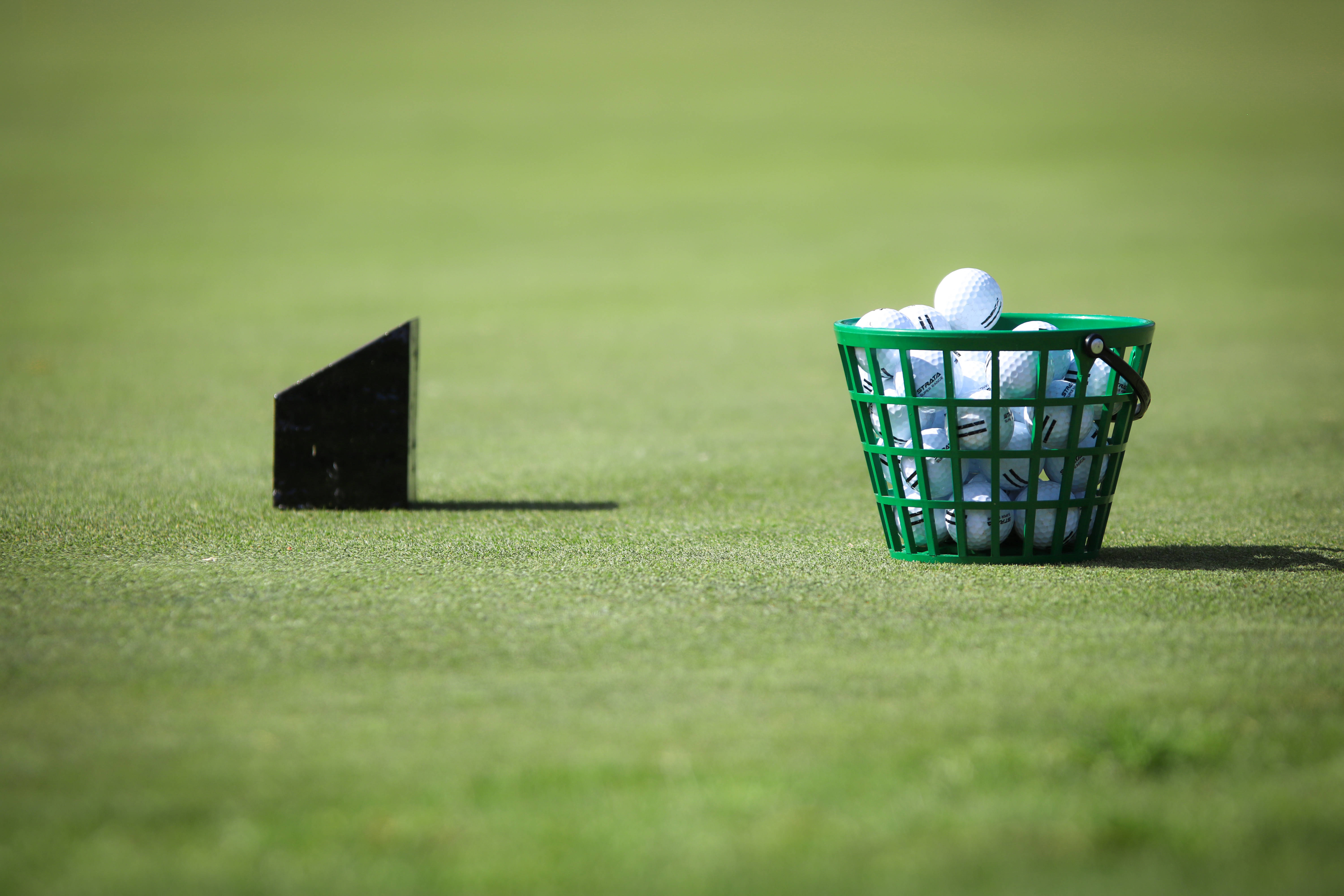 golf ball basket, golf course, green fairway, 5K Desktop Wallpaper