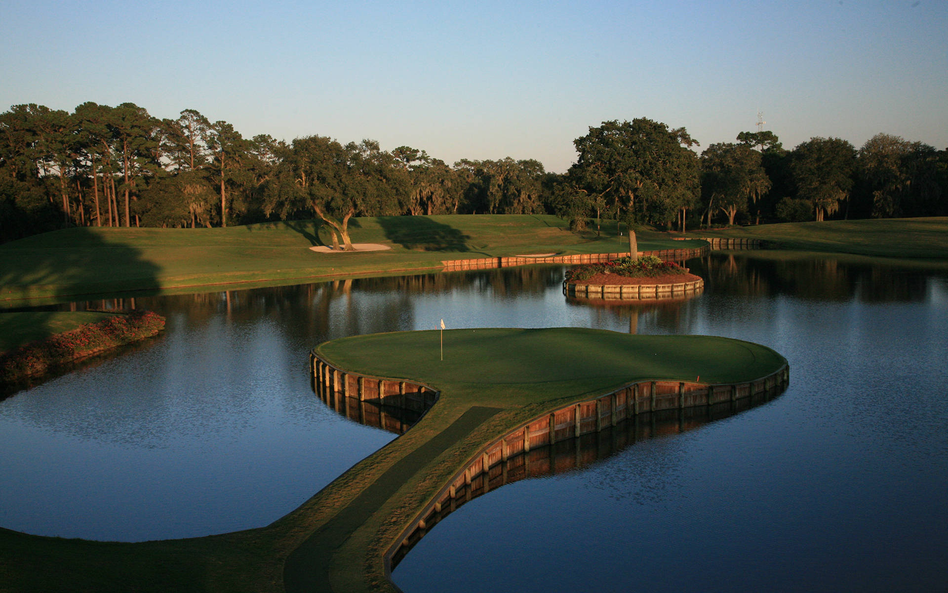 4K Golf Course, sunset, heart-shaped green, Full HD Desktop Wallpaper