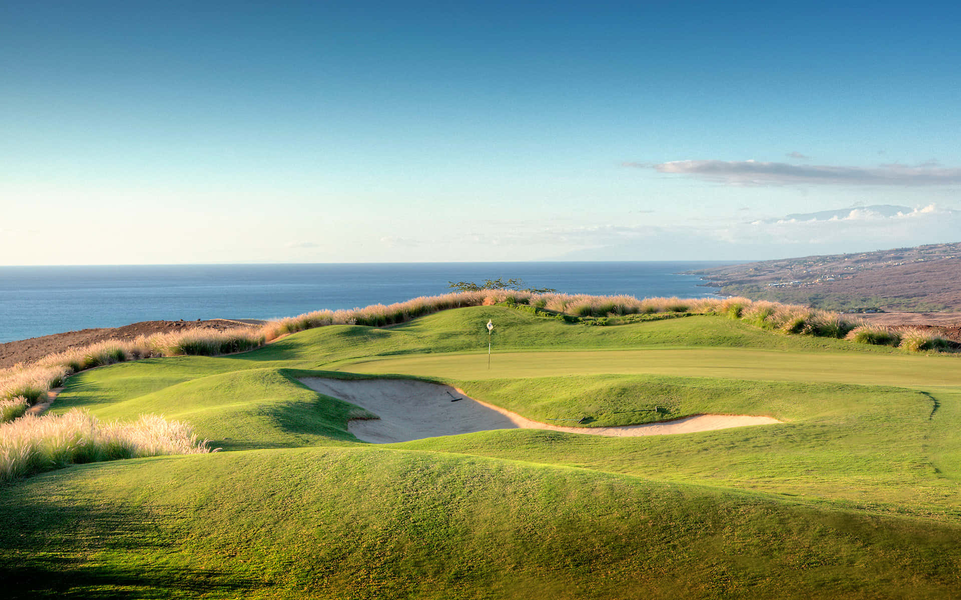 golf green, rolling hills, sand traps, Full HD Desktop Wallpaper