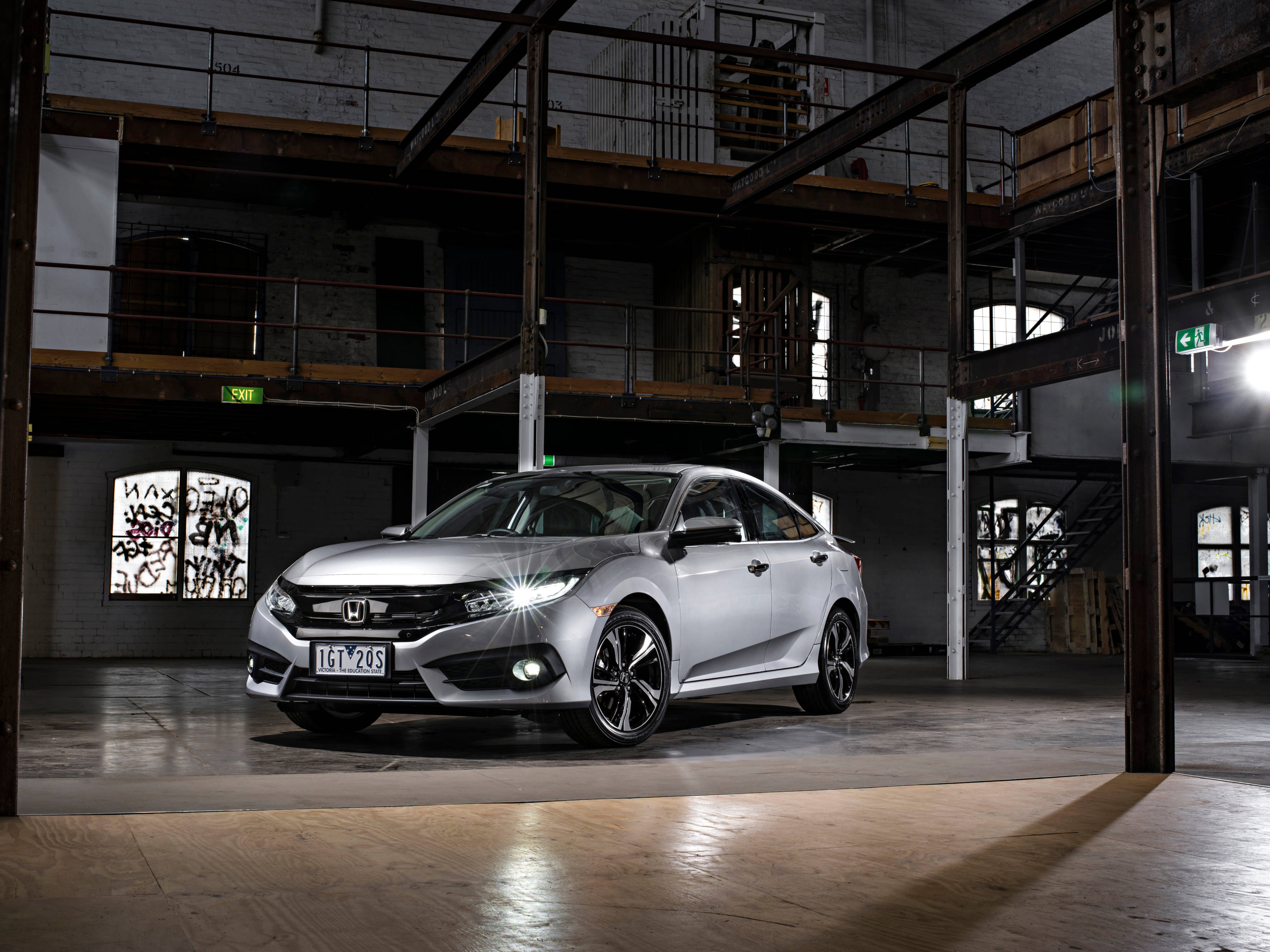 Silver Honda Civic, 4K Honda Civic, industrial warehouse, 2K Desktop Wallpaper