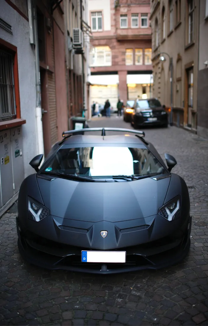 4K Lamborghini iPhone