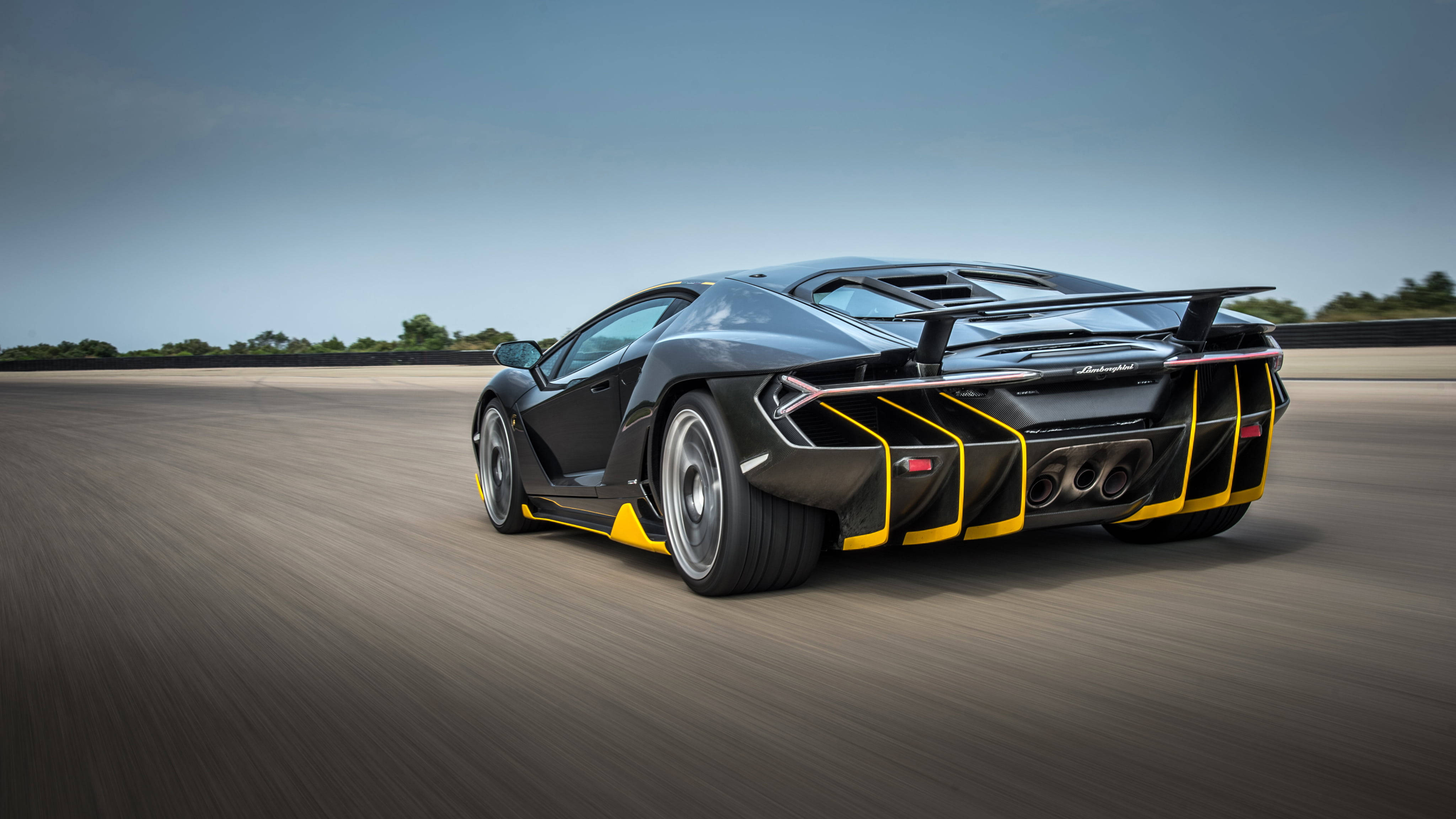 Lamborghini, black, yellow accents, 4K Desktop Wallpaper