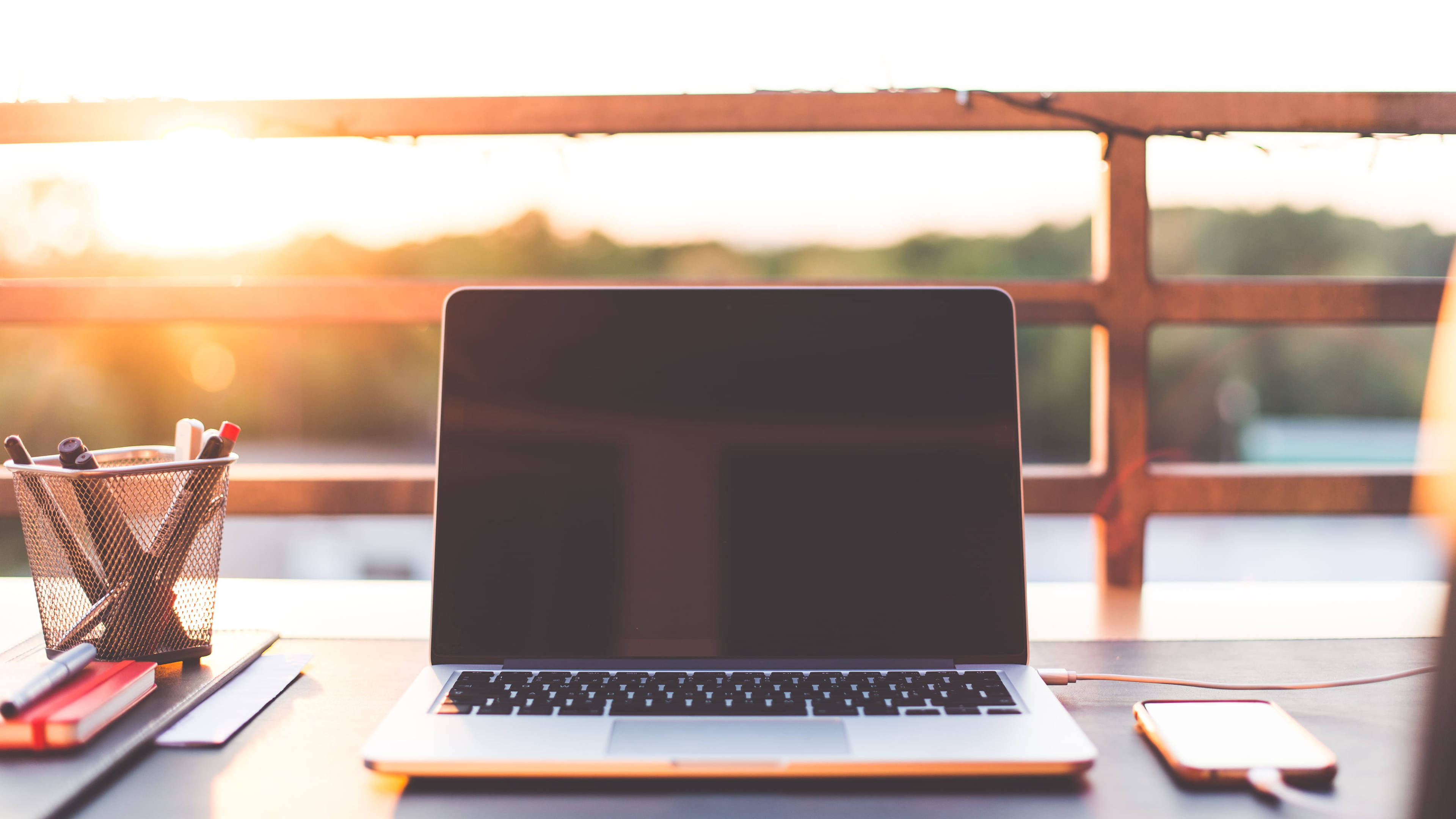 4K Laptop, sunrise, outdoor workspace, 4K Desktop Wallpaper