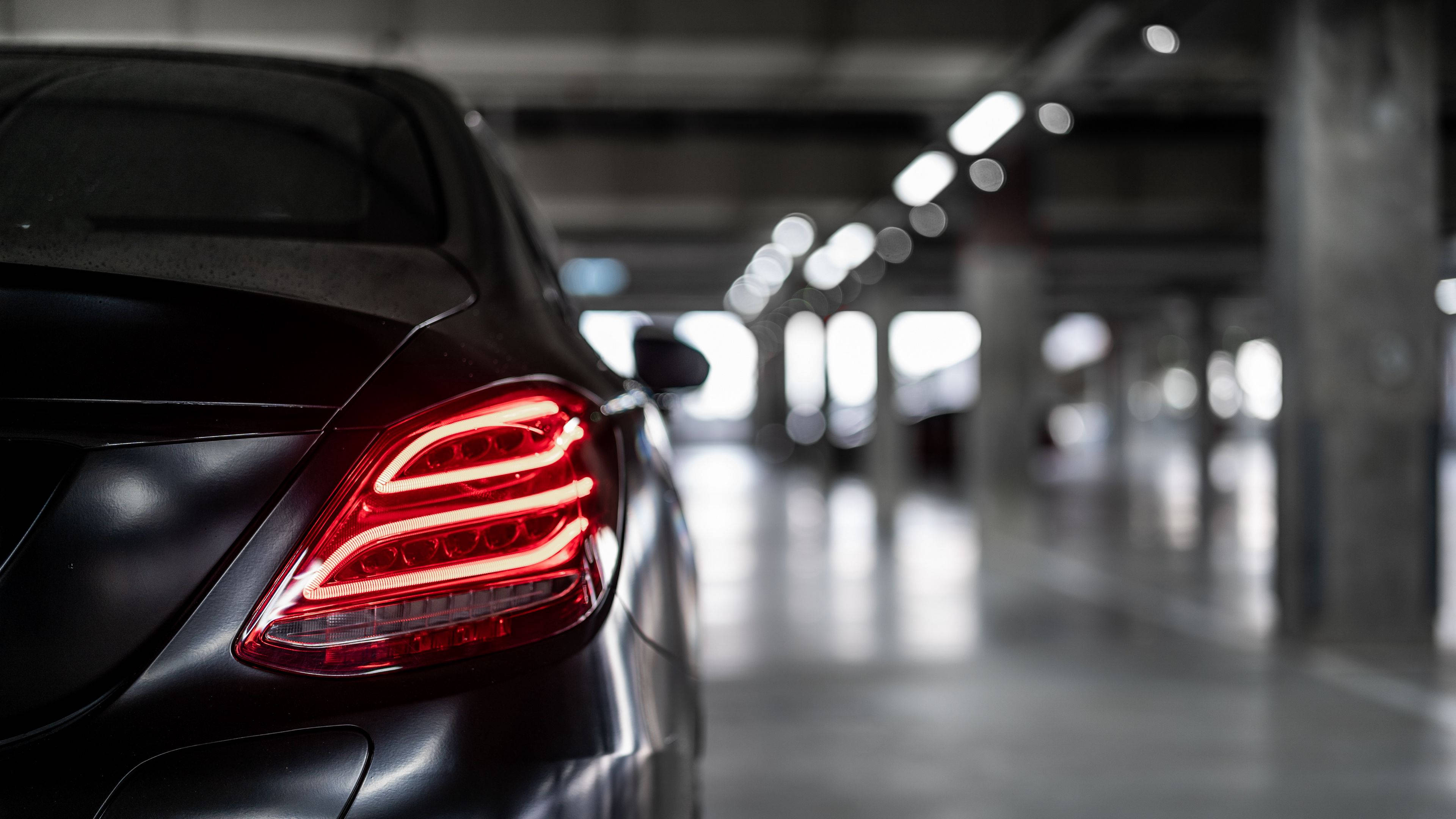 Mercedes, taillight, glowing red, 4K Desktop Wallpaper