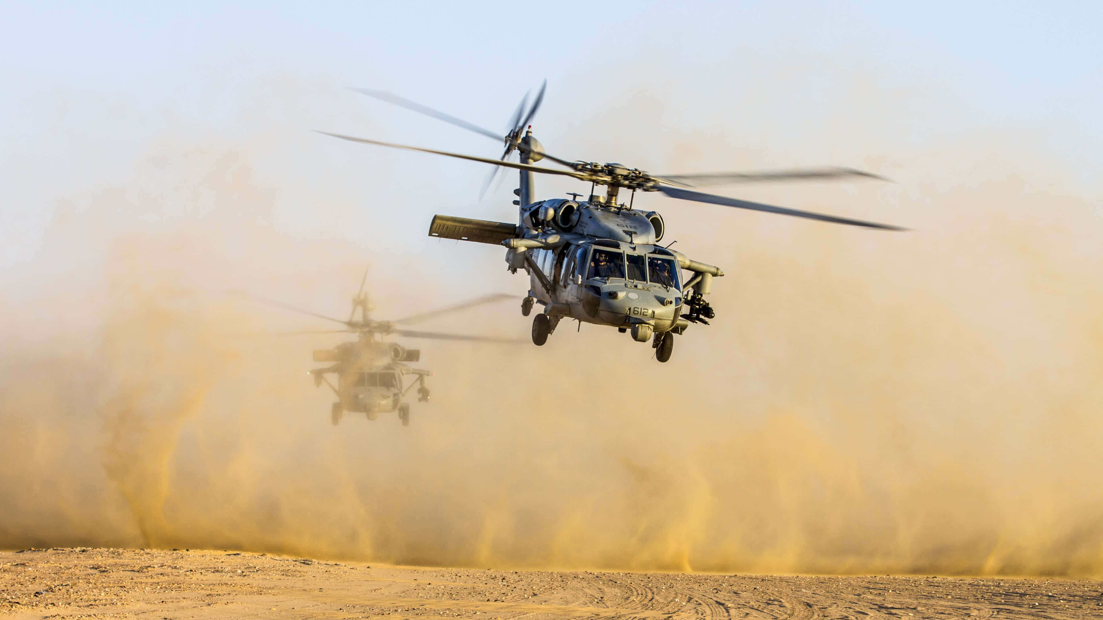 military helicopters, desert, dusty desert landscape, 4K Desktop Wallpaper