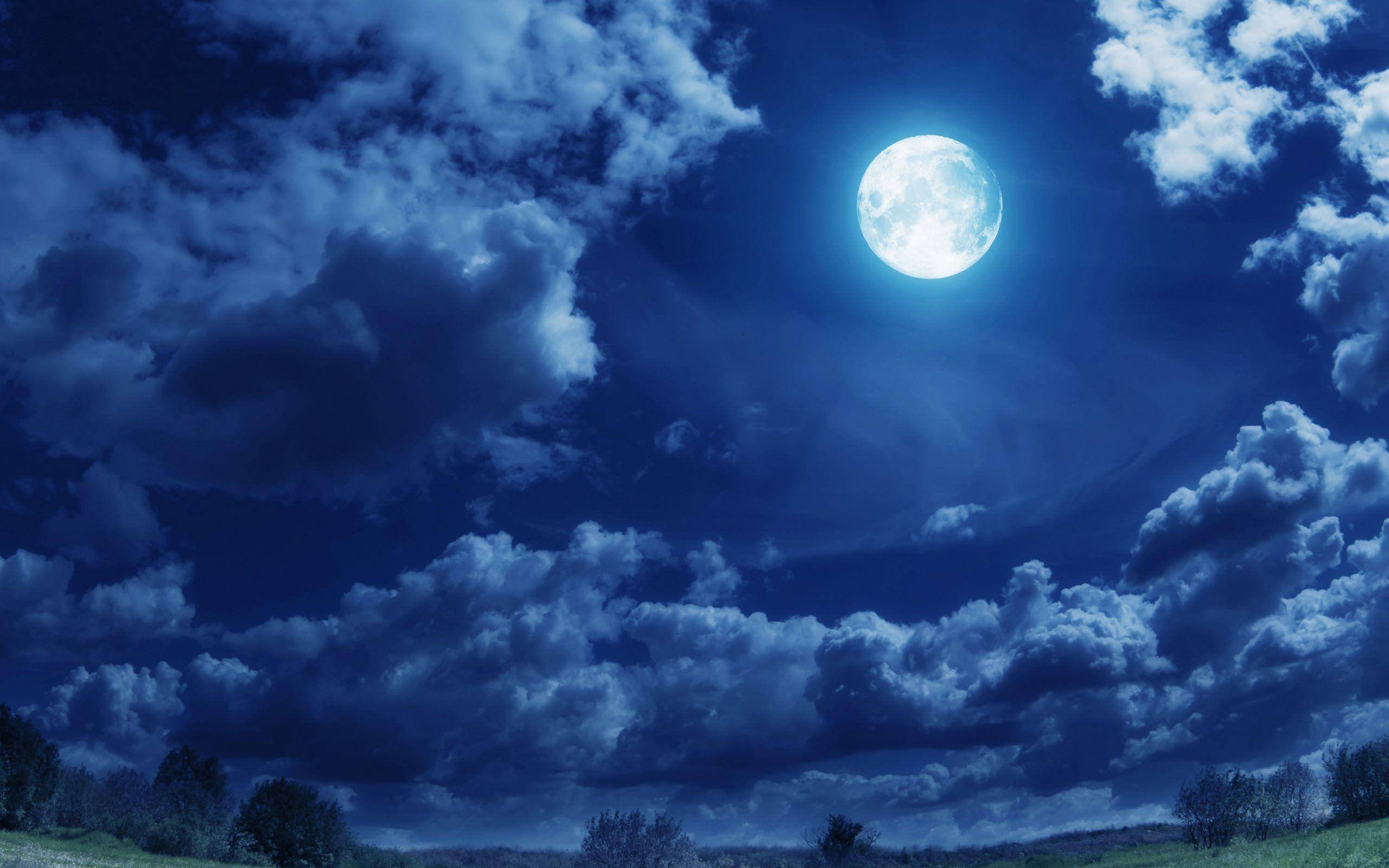 Moon, 4K, cloudy sky, 2K Desktop Wallpaper