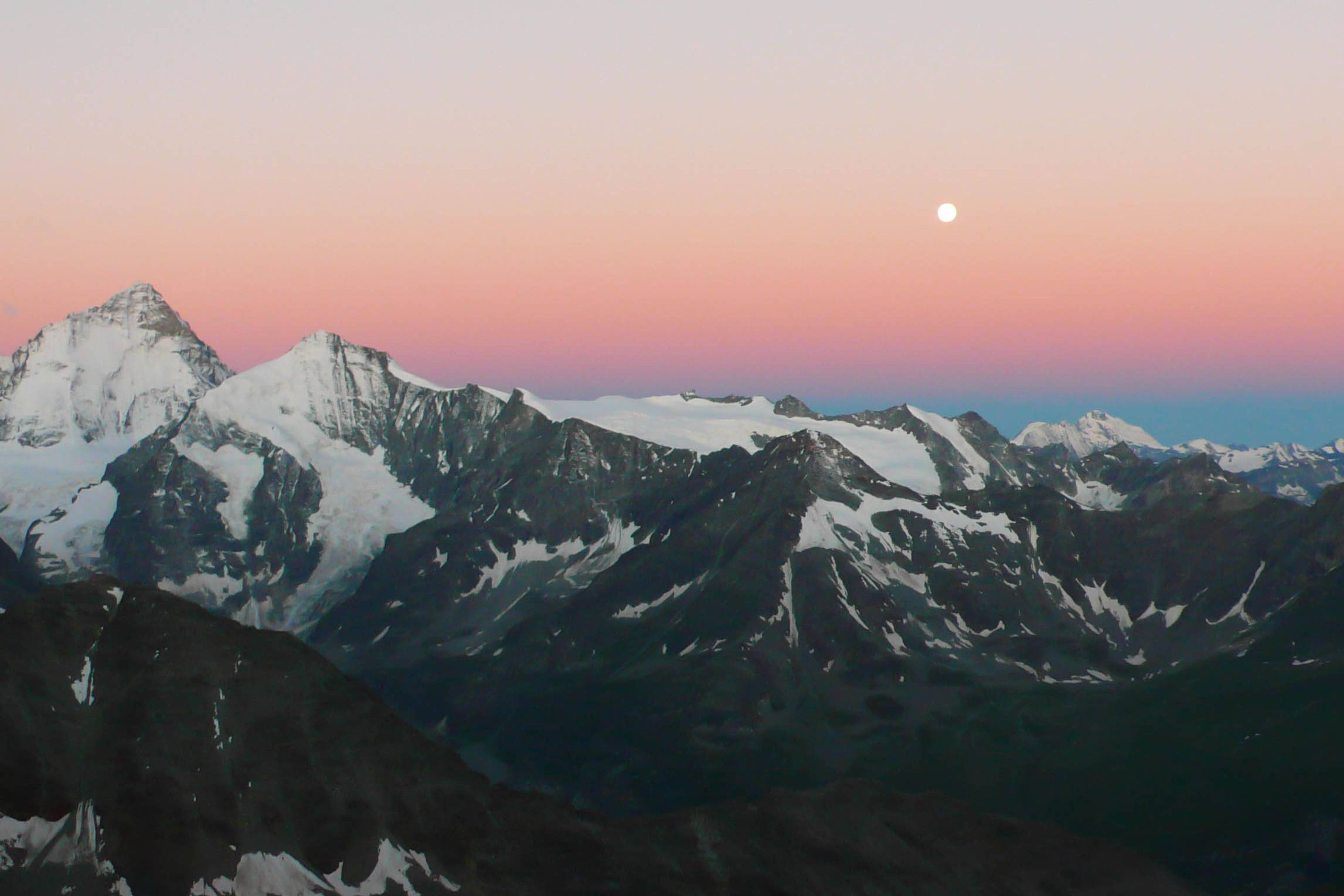 4K Landscape Mountain Range Moon, snowcapped mountain peaks, soft pink and blue twilight sky, 5K Desktop Wallpaper
