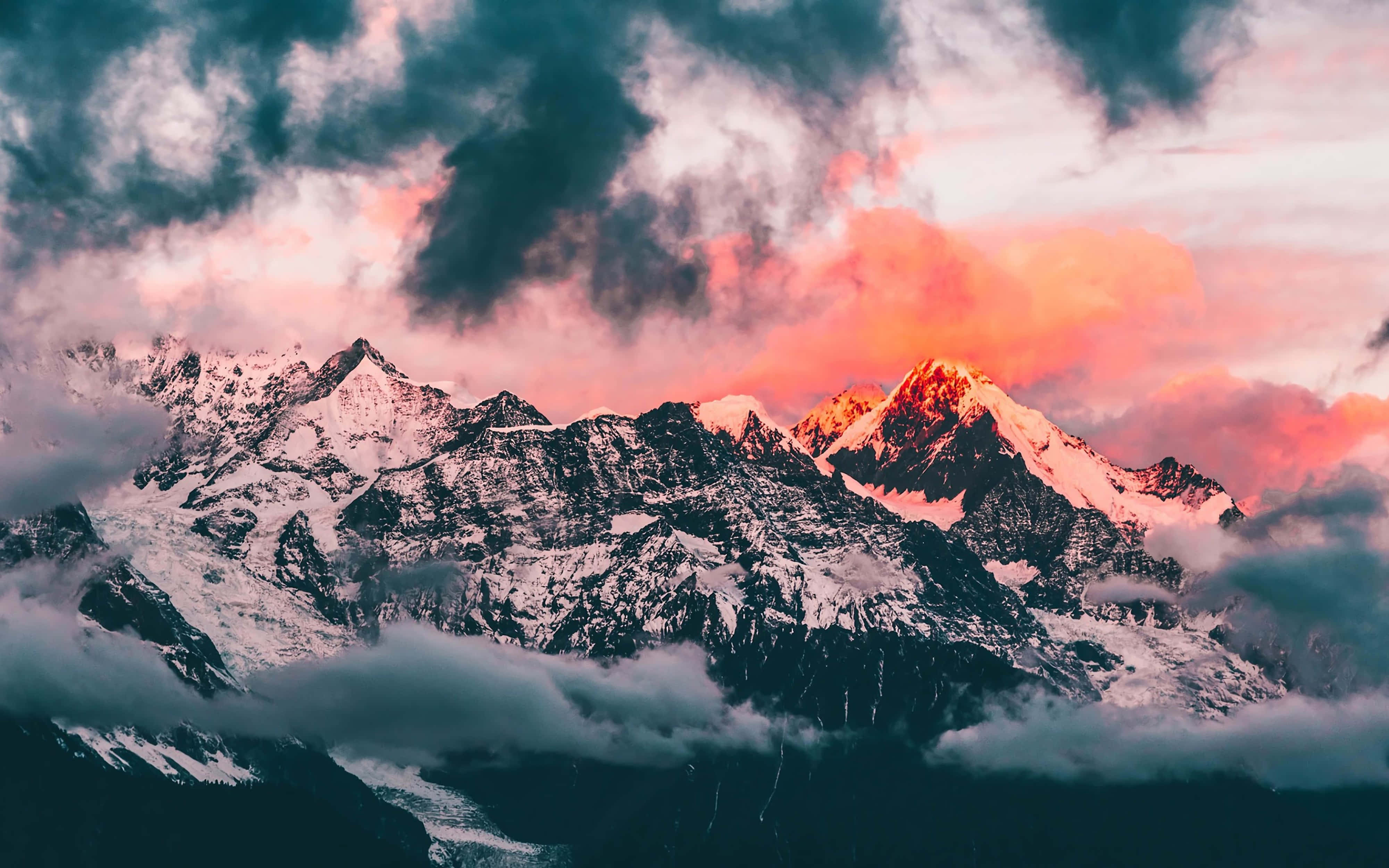 4K Mountain, snowcapped mountain peaks, dramatic clouds, 4K Desktop Wallpaper