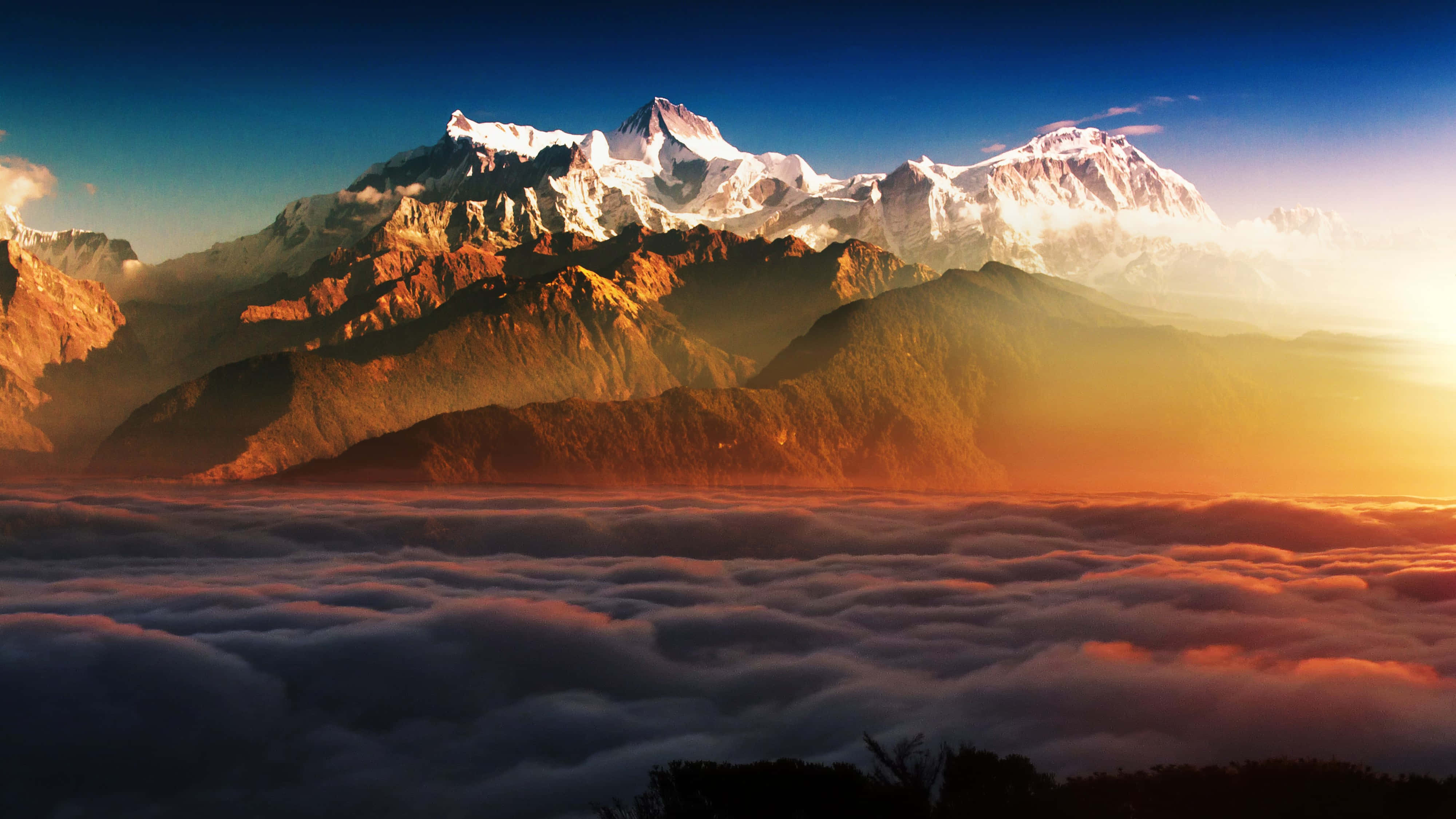4K Mountain, snow-capped peaks, golden sunrise, 4K Desktop Wallpaper