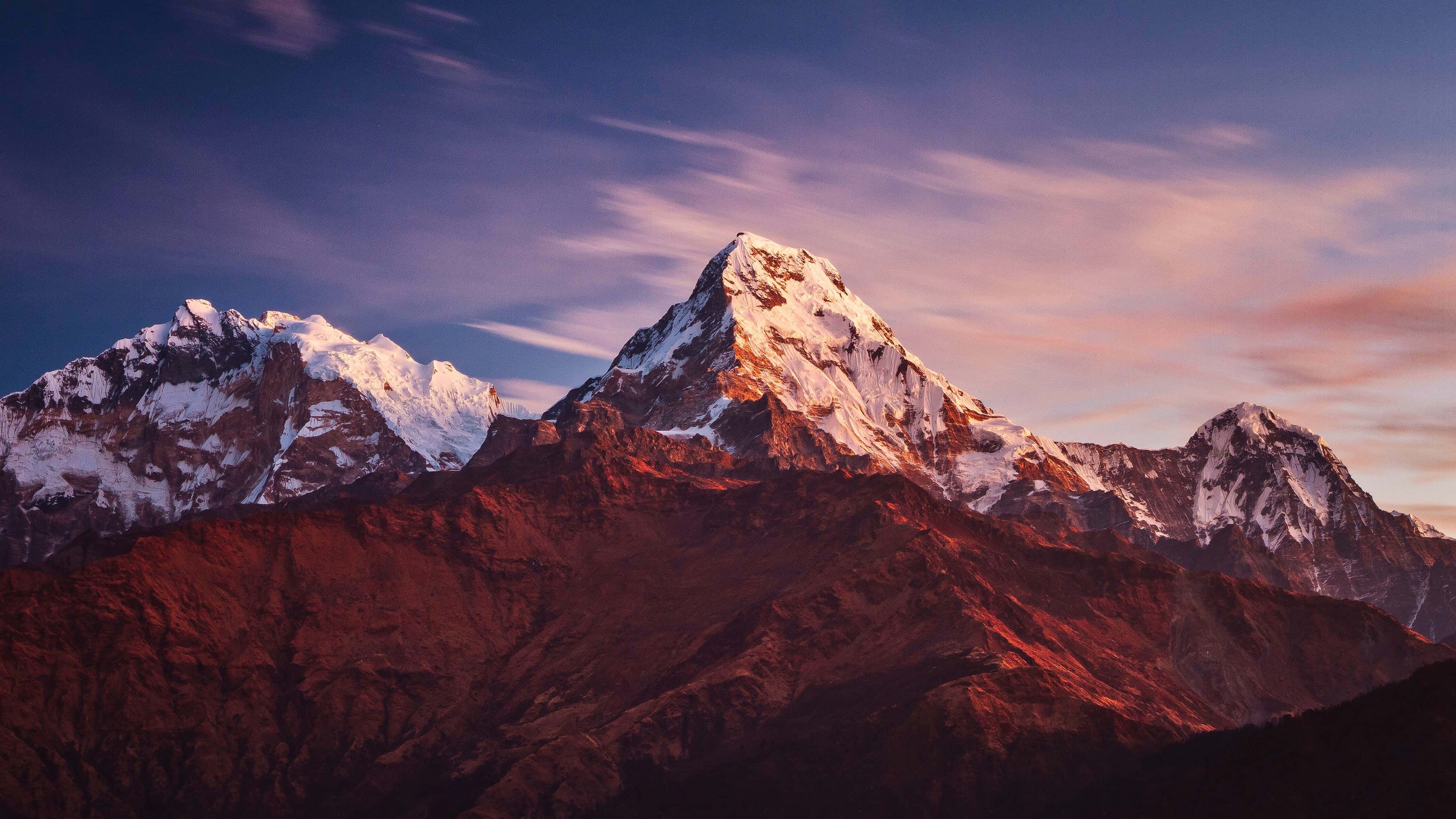 4K Mountain, snowcapped mountain peaks, golden light, 4K Desktop Wallpaper
