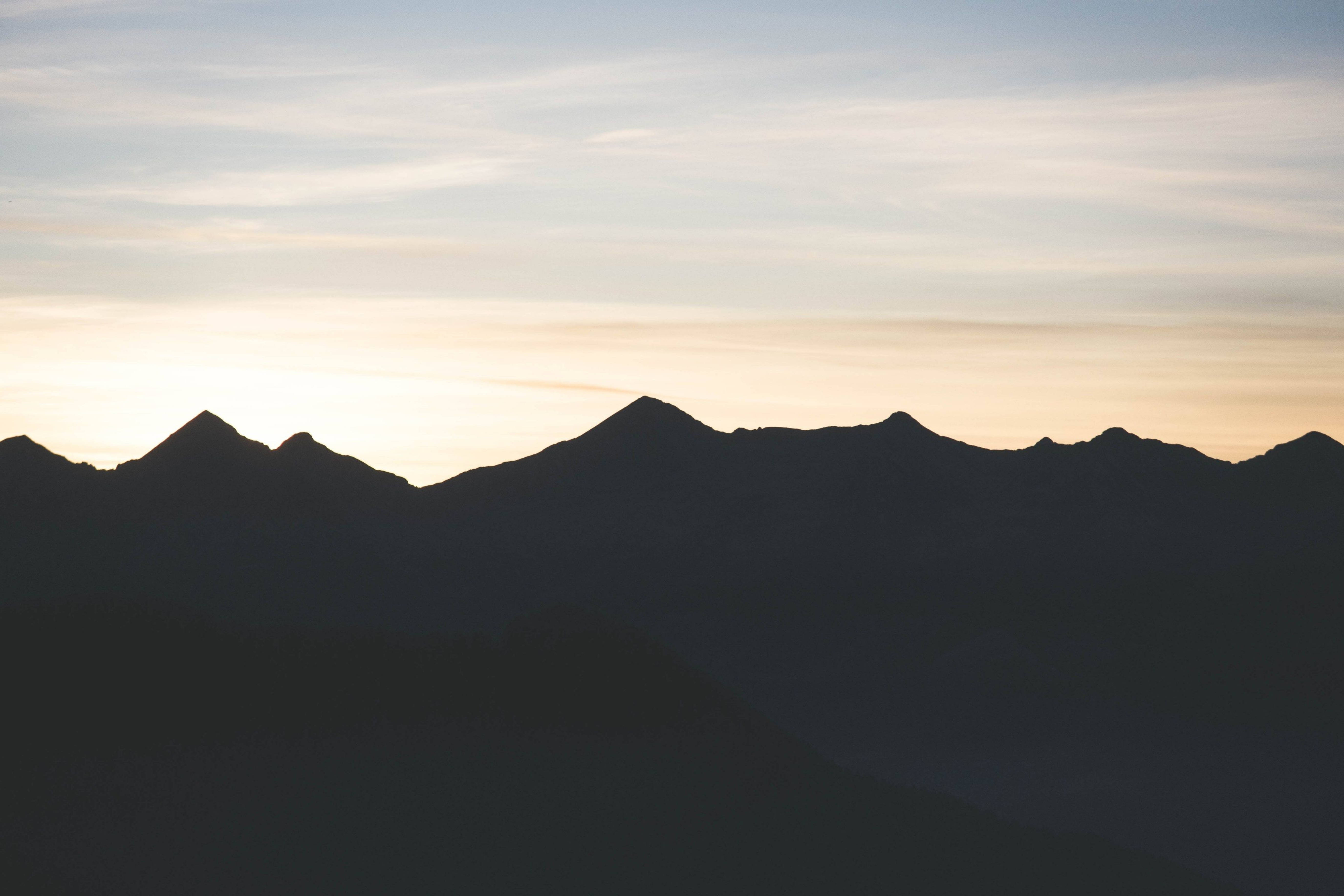 mountain range, dawn, soft gradient sky, 5K Desktop Wallpaper