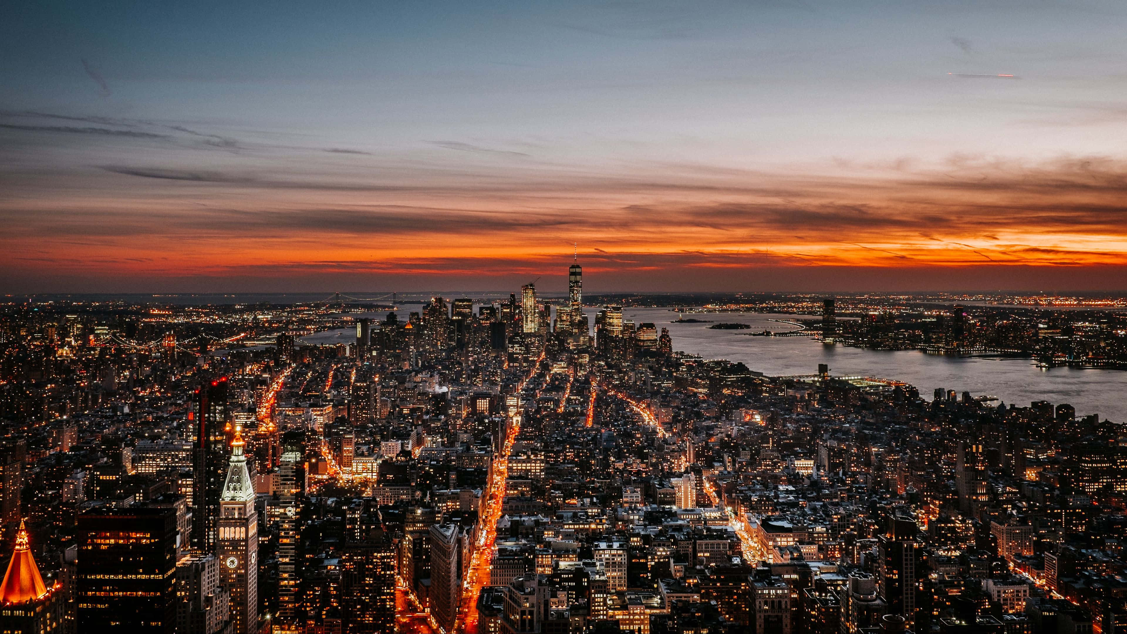 New York City, sunset, fiery orange clouds, 4K Desktop Wallpaper