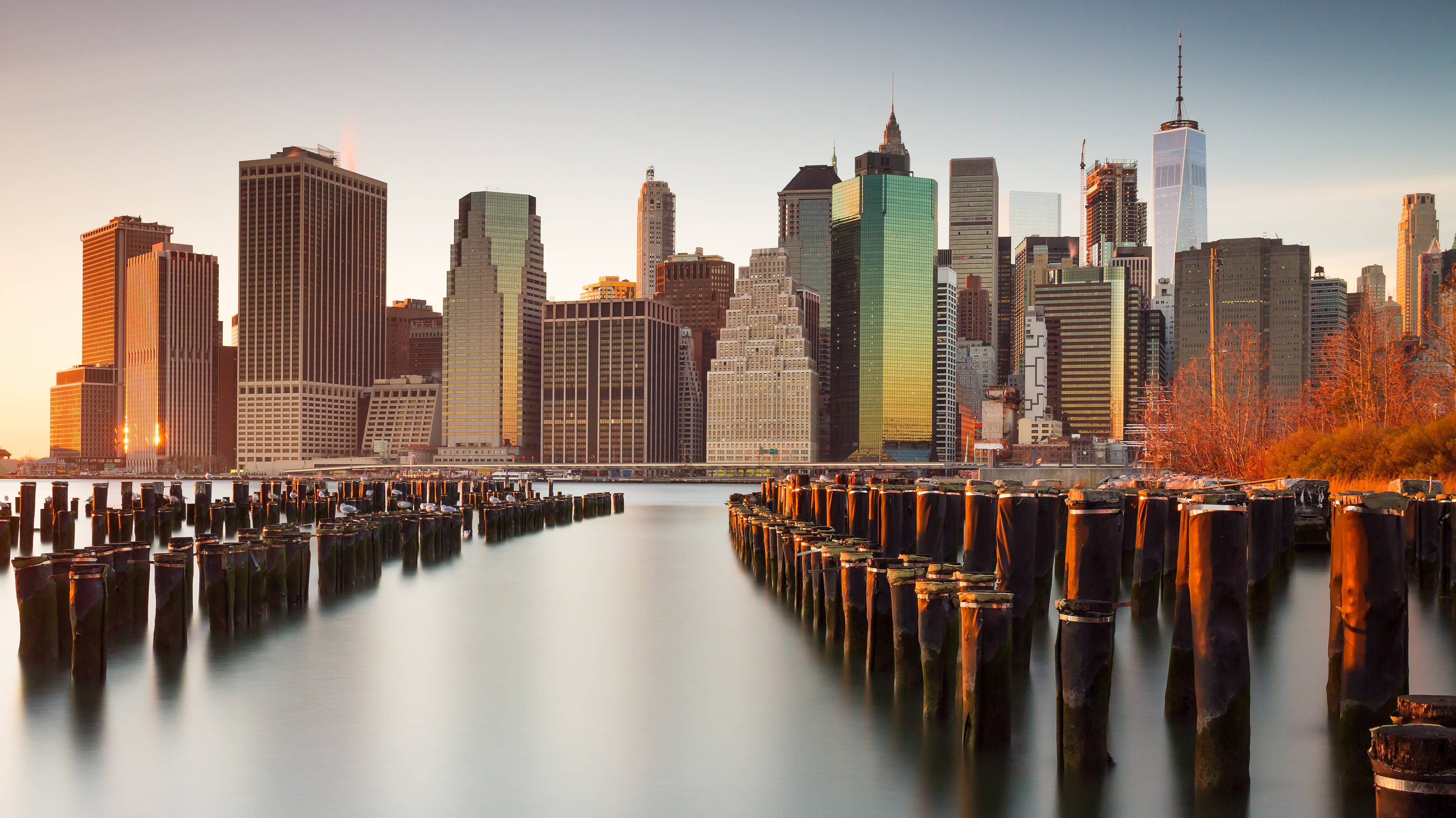 4K New York City, New York City skyline, golden hour sunlight, 4K Desktop Wallpaper