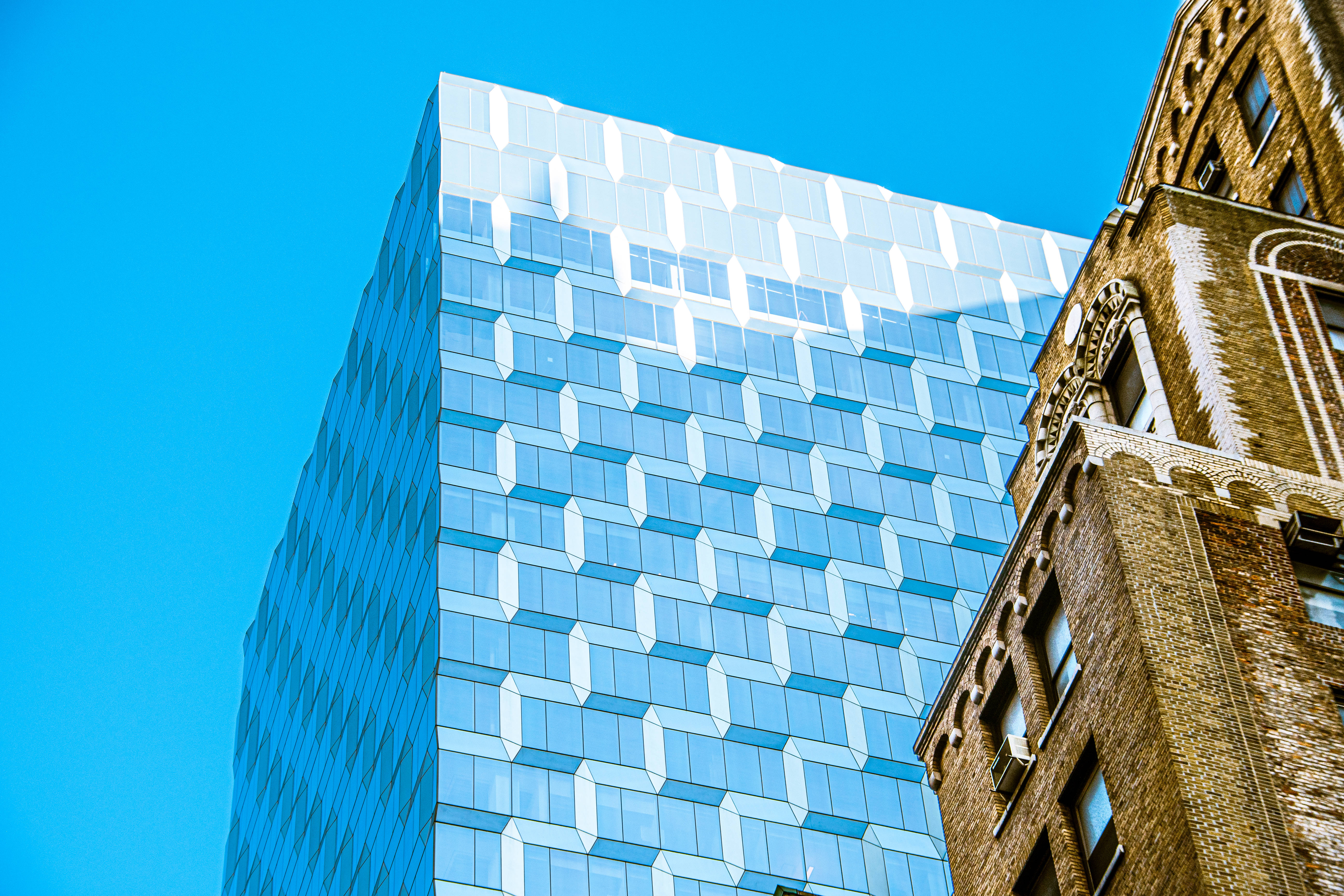 4K New York, blue and brown building, modern glass skyscraper, 5K Desktop Wallpaper
