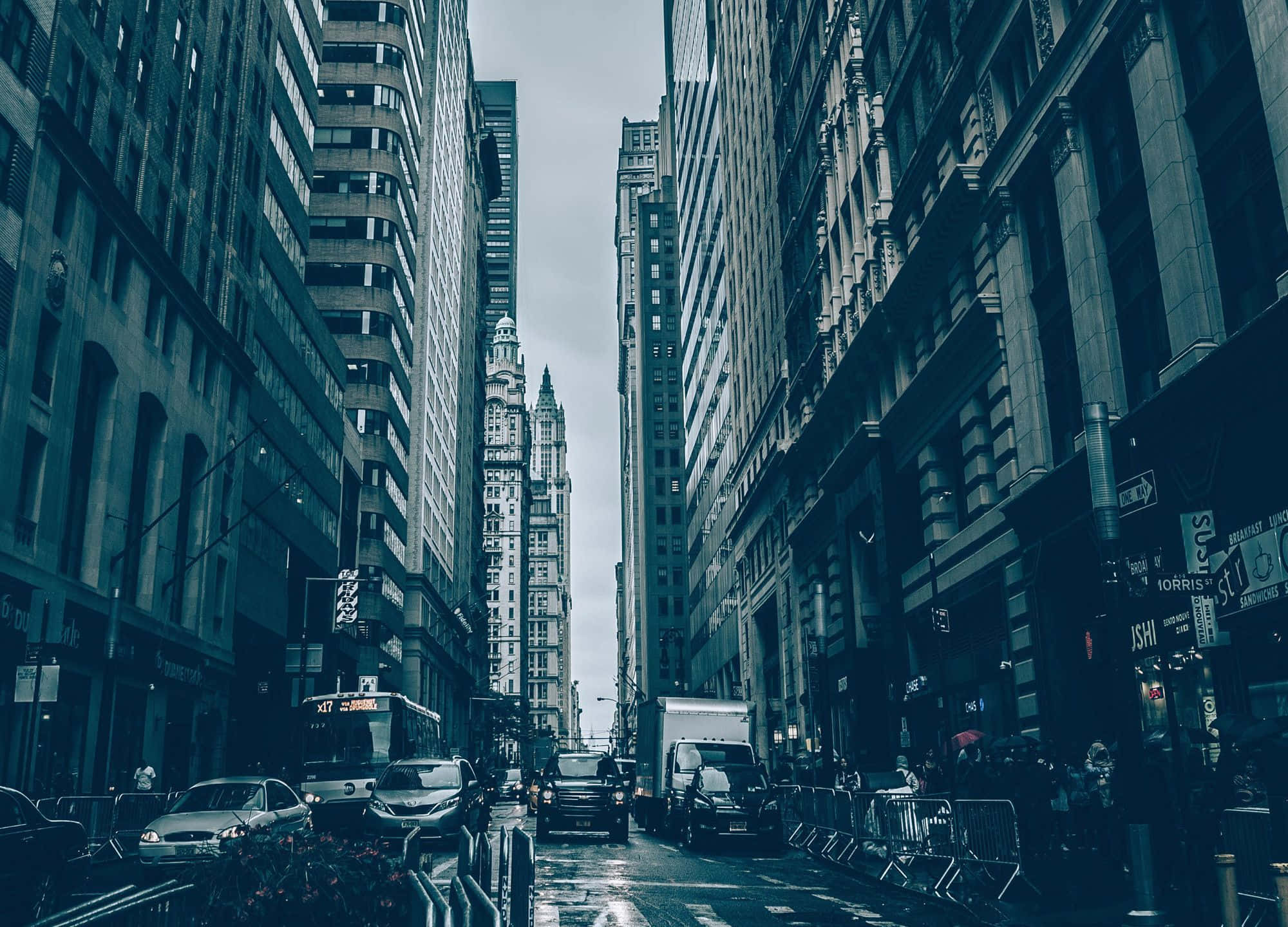 4K PC Monitor, narrow city street, towering skyscrapers, Full HD Desktop Wallpaper