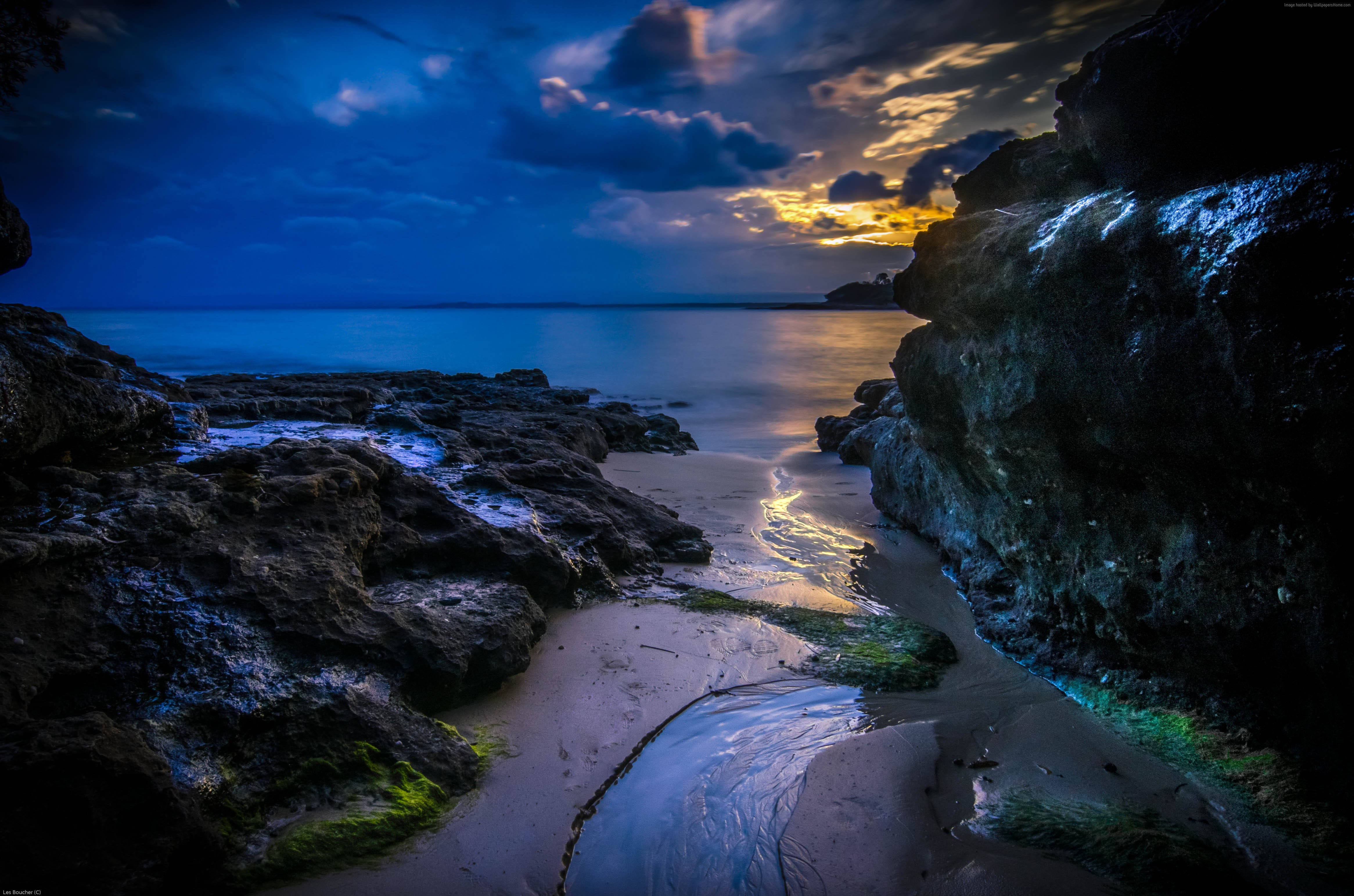 4K Summer, twilight beach scene, glowing golden light, 4K Desktop Wallpaper