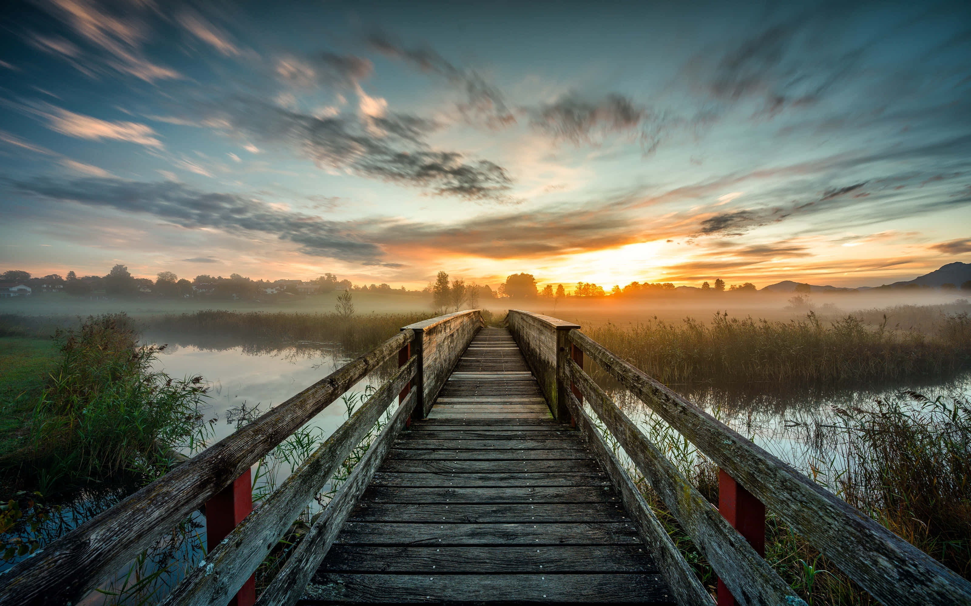dark morning sunrise, weathered wooden bridge, misty water, 2K Desktop Wallpaper