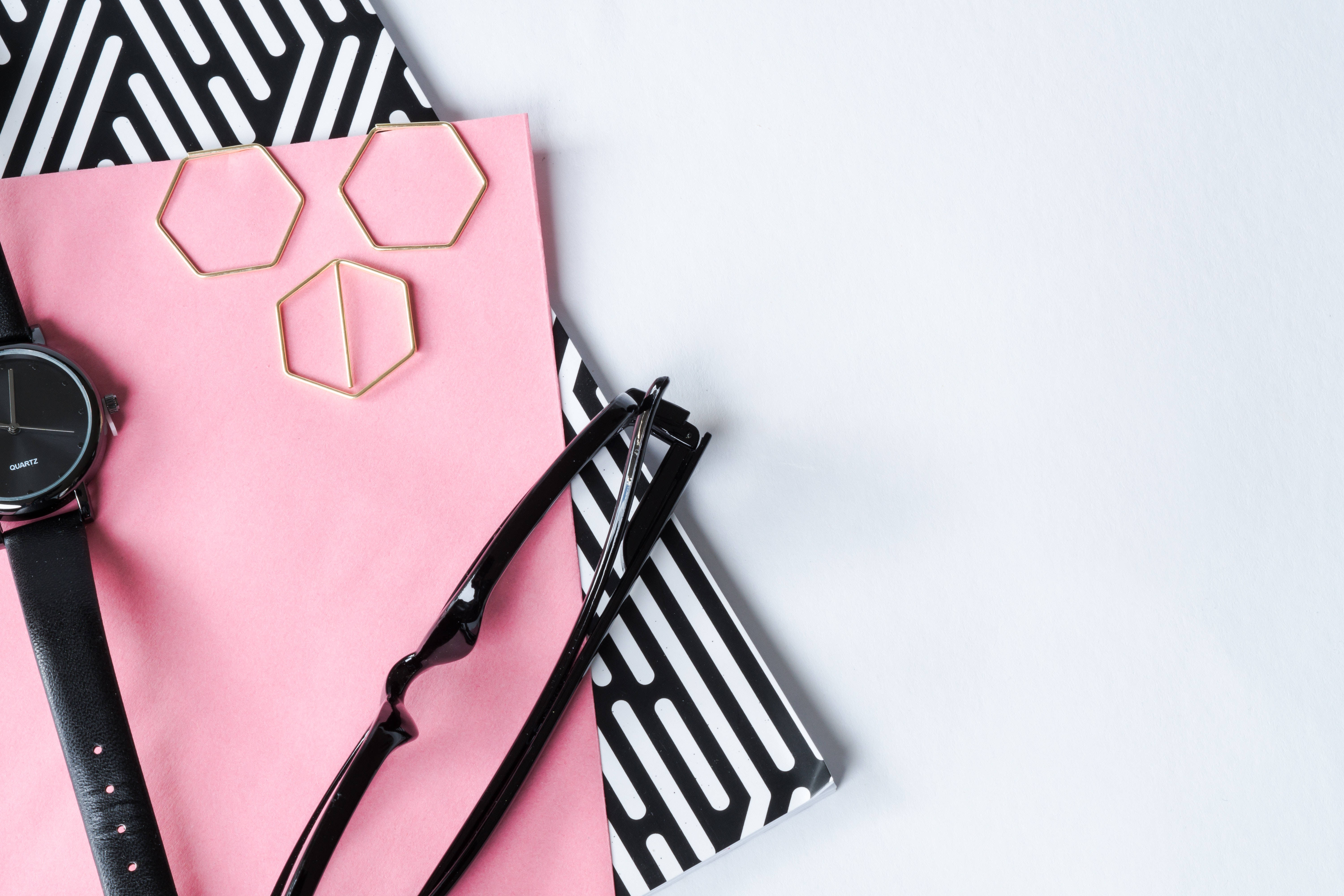 4K Tablet, pink notebook, black glasses, 5K Desktop Wallpaper