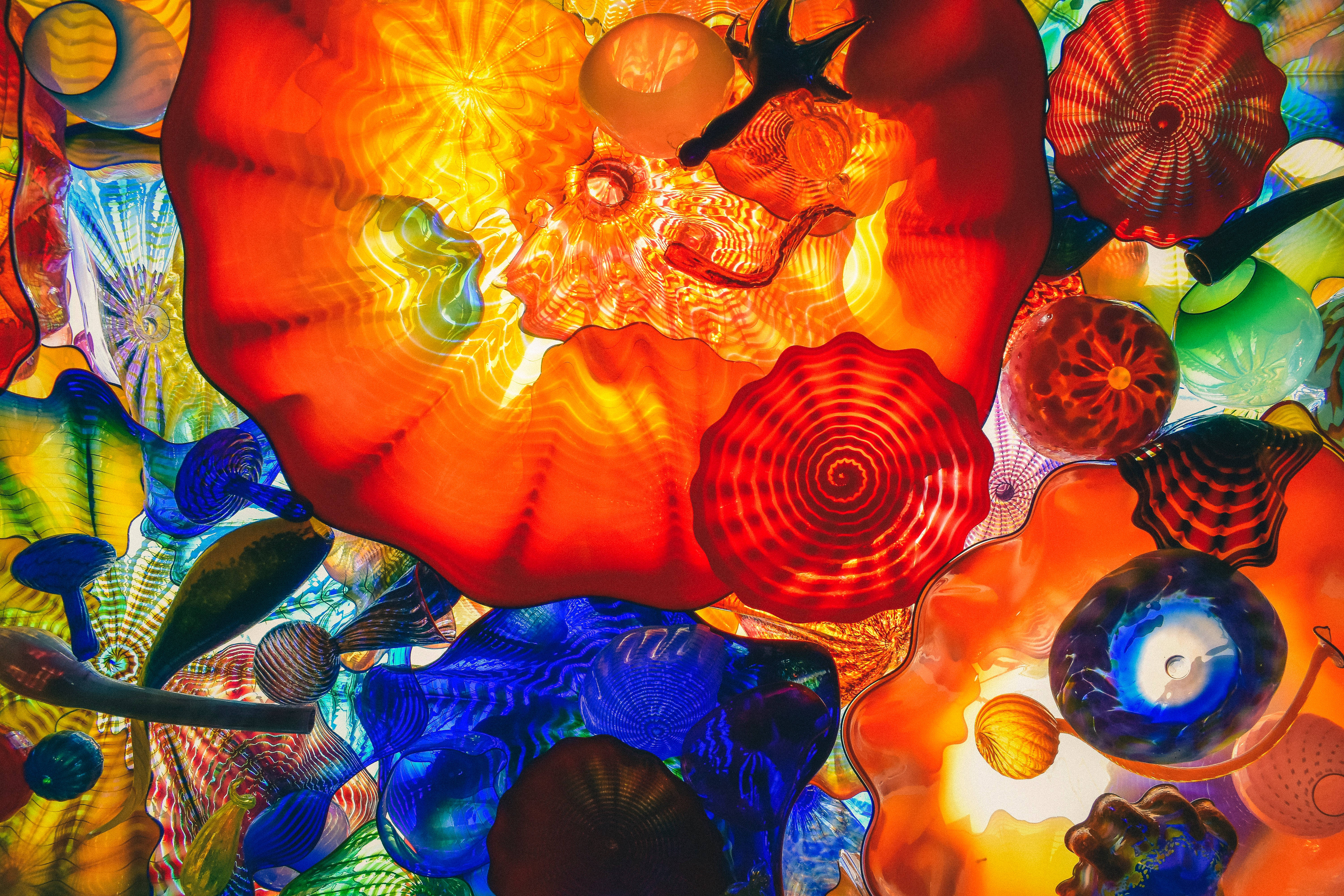 4K Tablet, stained glass sculptures, fiery reds, 5K Desktop Wallpaper