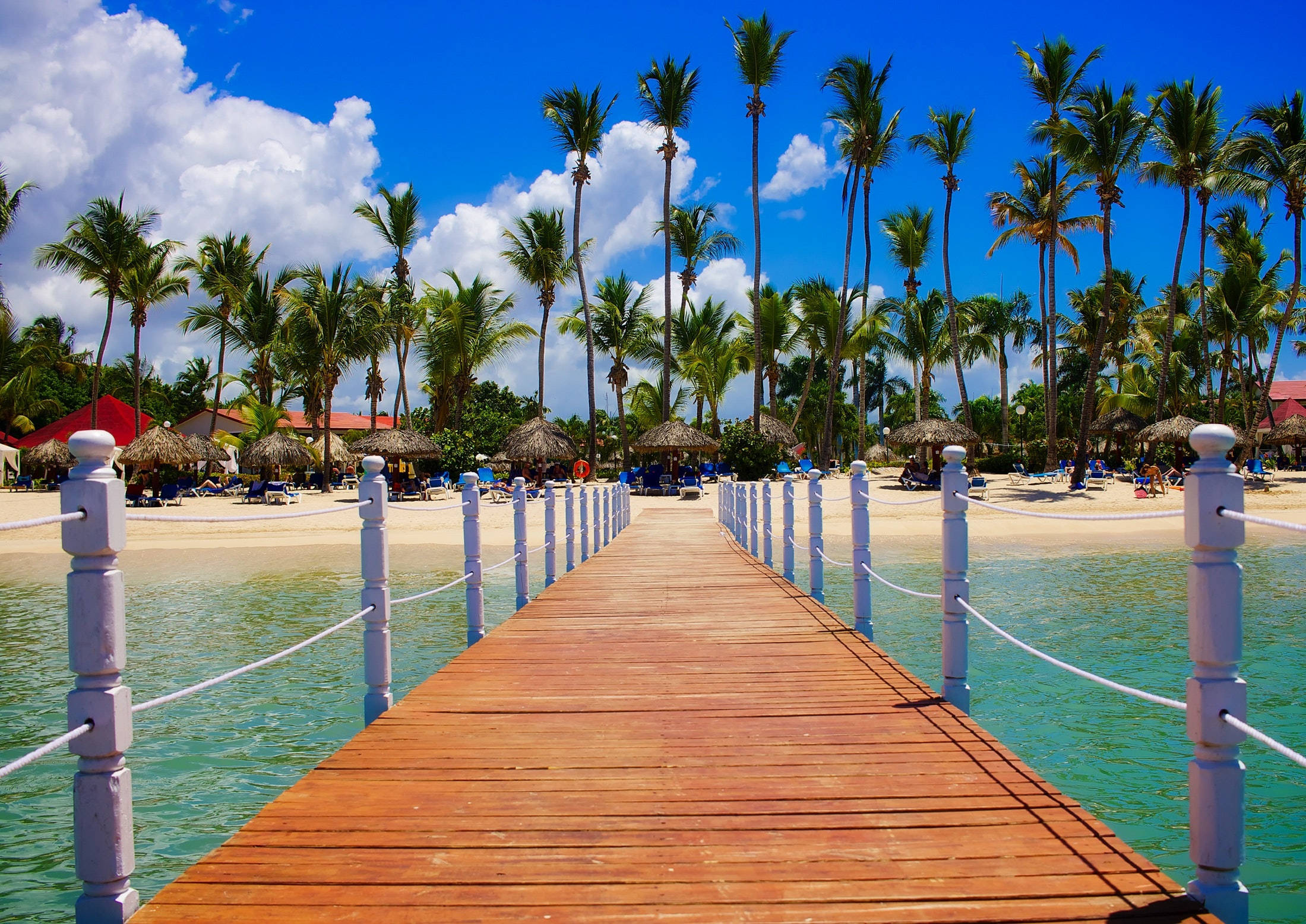 4K Ultra HD Beach Walk, wooden pier, tropical beach, Full HD Desktop Wallpaper