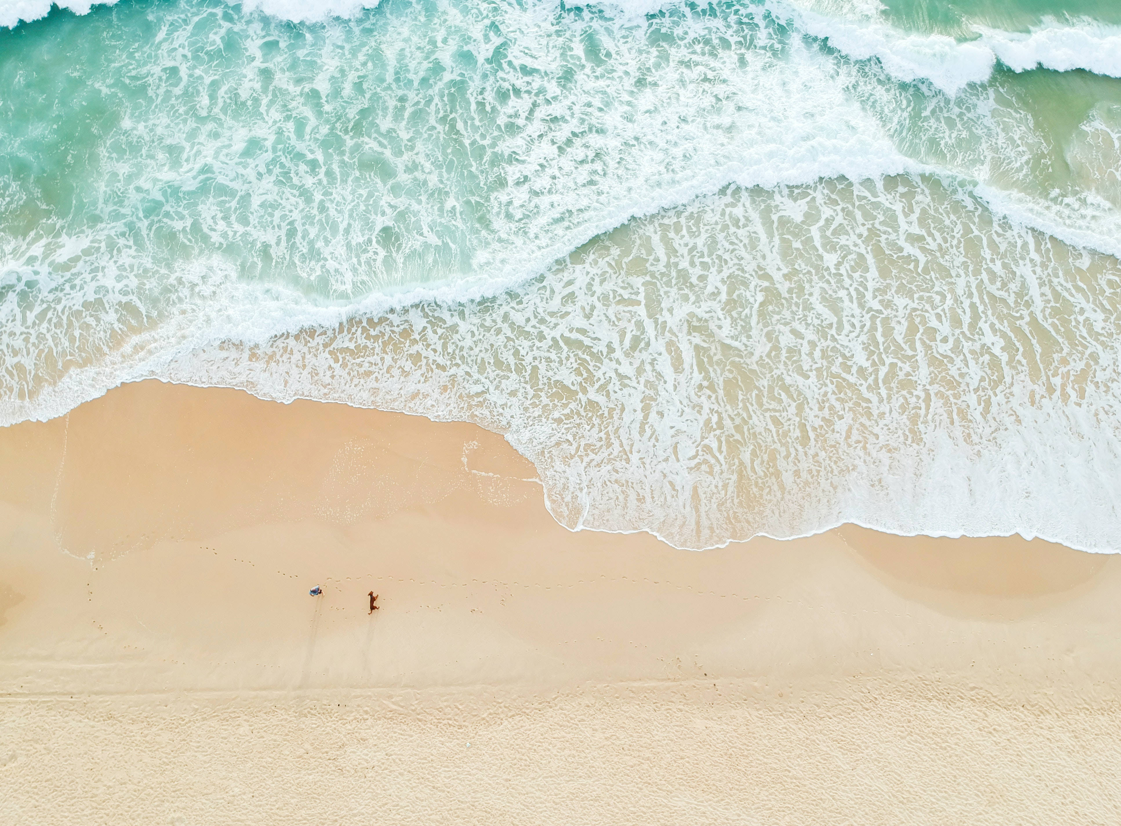 4K Ultra HD Beach, turquoise waves, golden sandy beach, 4K Desktop Wallpaper
