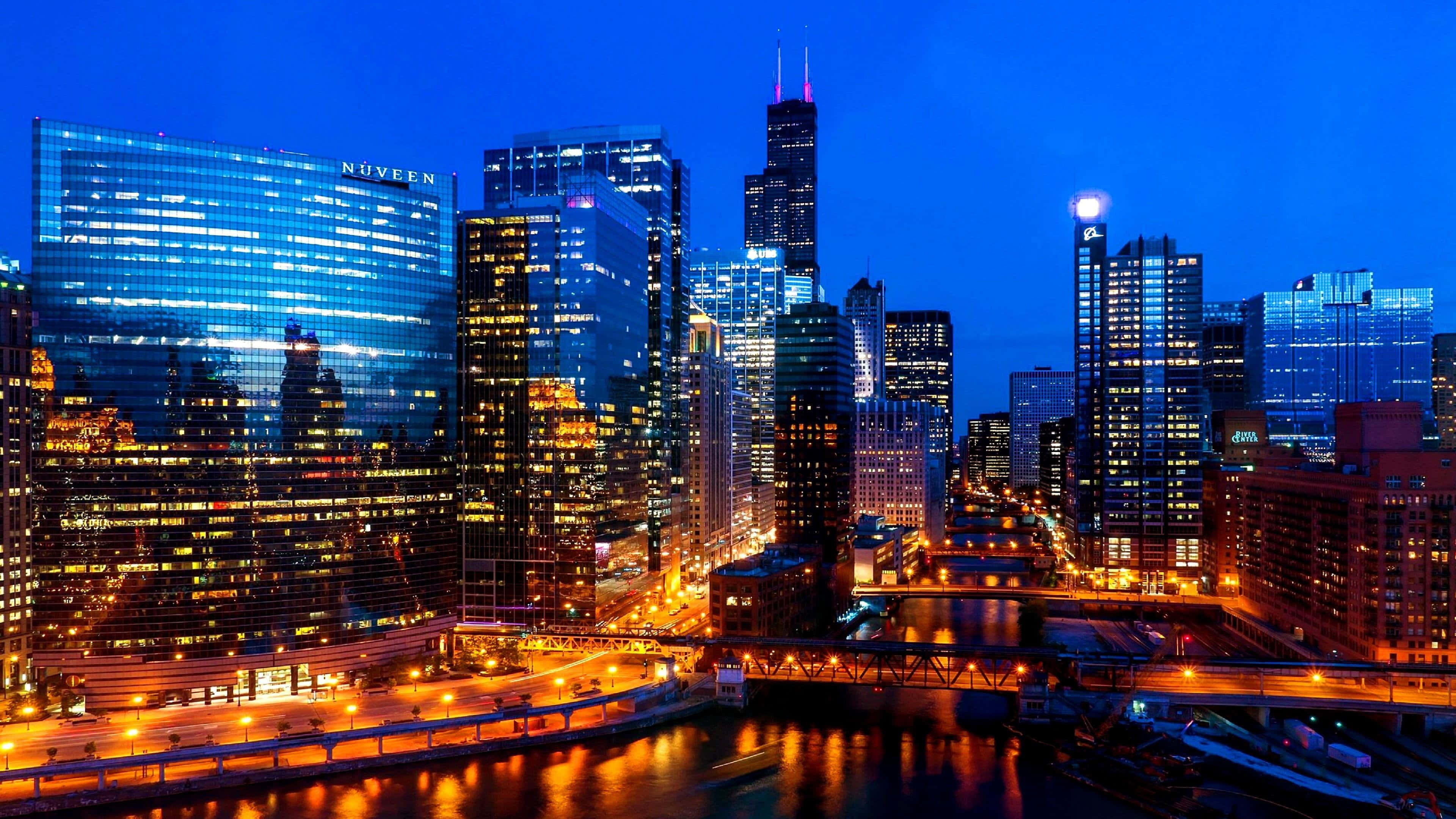 4K Ultra HD Chicago, dusk, glowing skyscrapers, 4K Desktop Wallpaper
