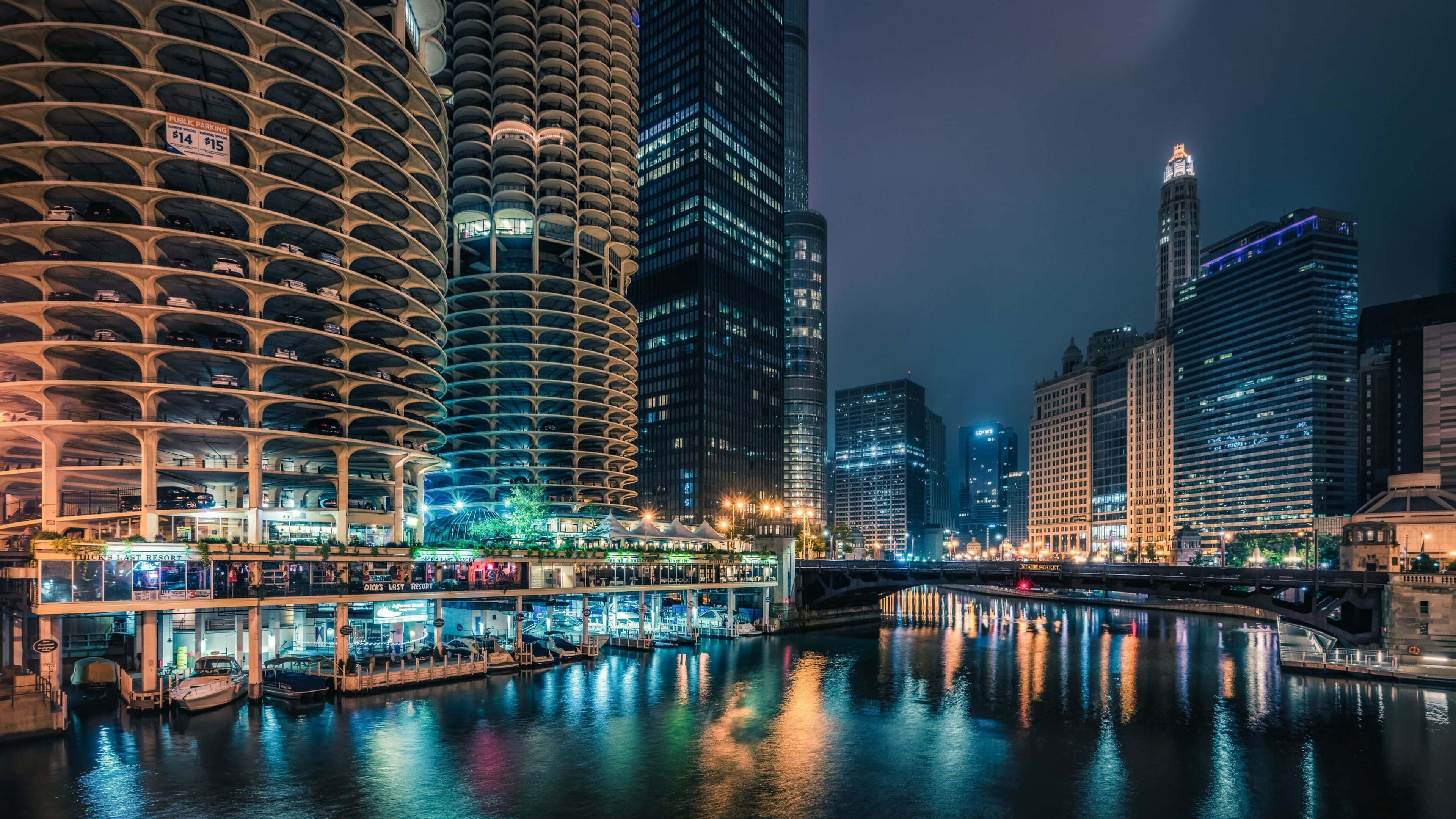 4K Ultra HD Chicago, Neon Lights, nighttime cityscape, 4K Desktop Wallpaper