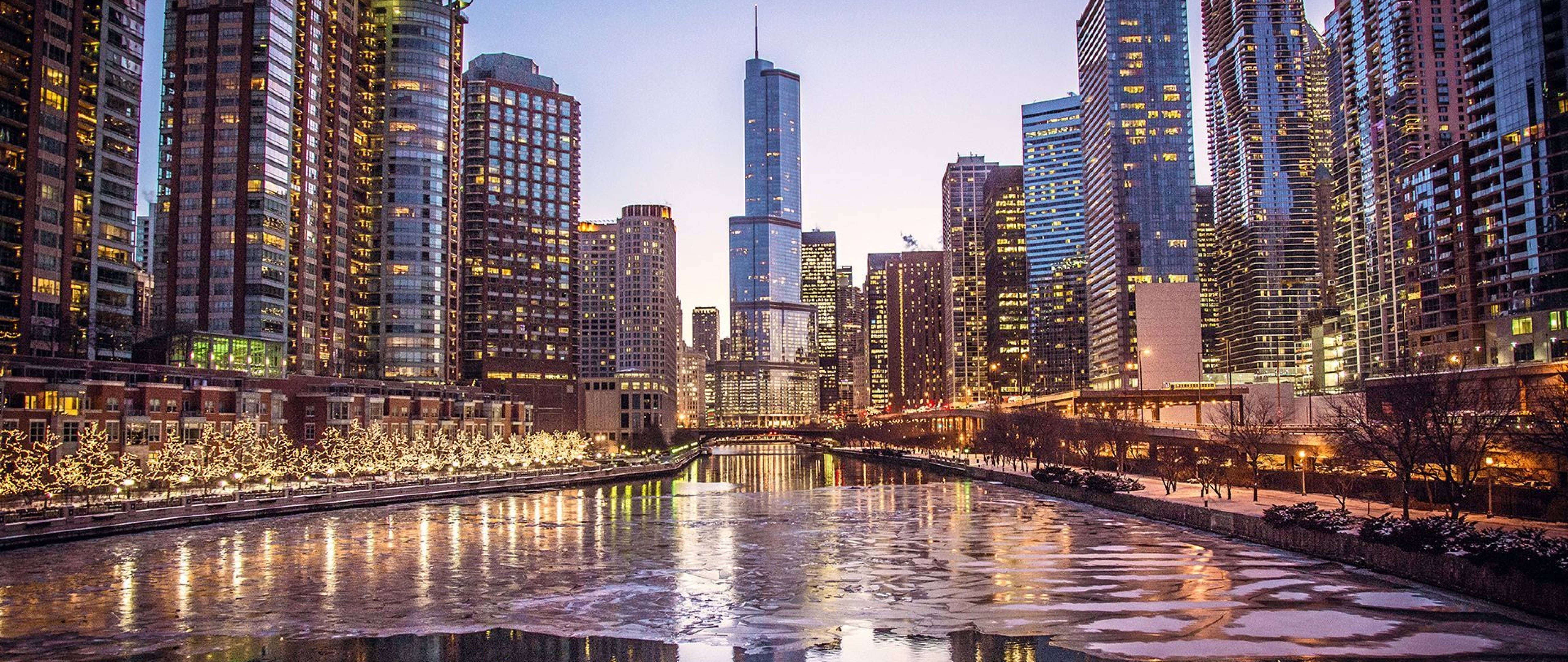 Chicago skyline, dusk, illuminated skyscrapers, 5K Desktop Wallpaper