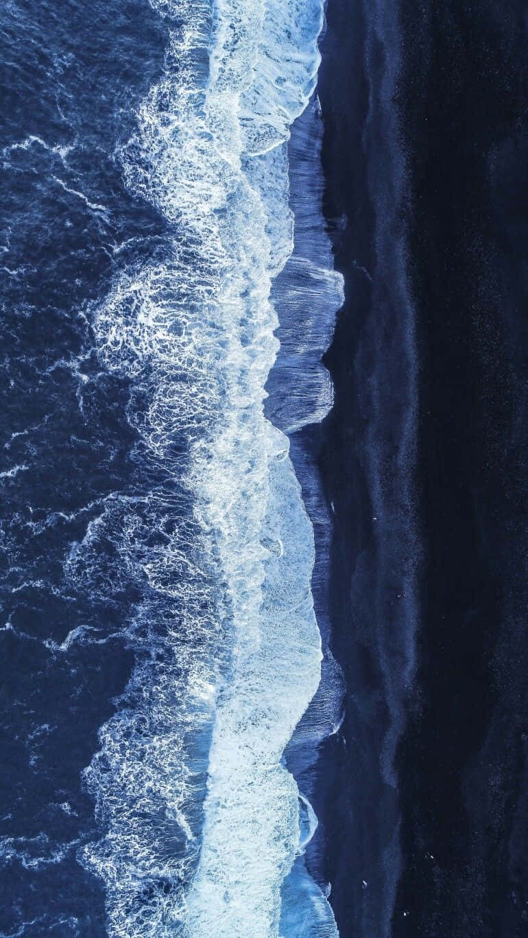 4K Ultra HD, aerial view, crashing ocean waves, HD Phone Wallpaper