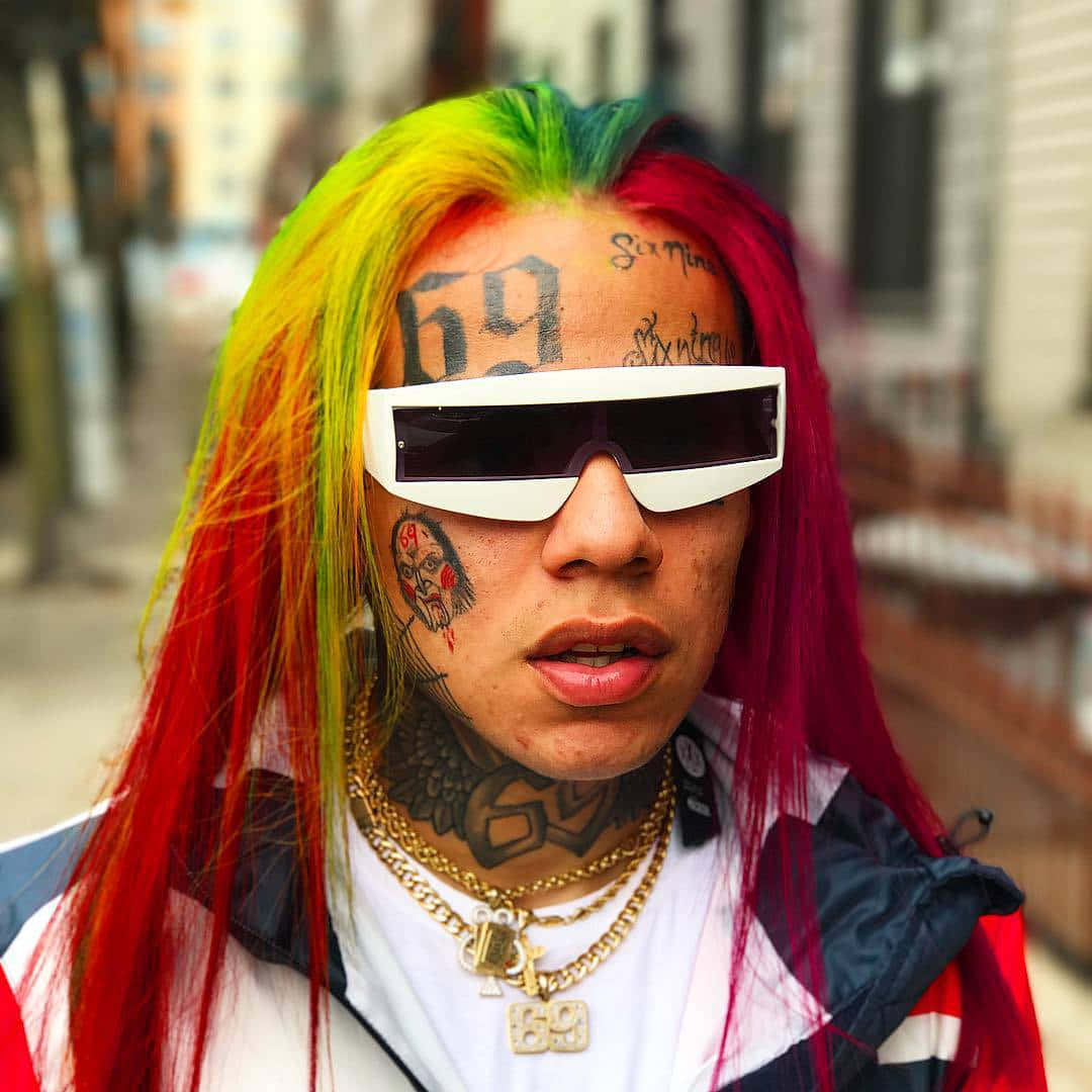 rainbow hair, tattoos, white sunglasses, SD Desktop Wallpaper