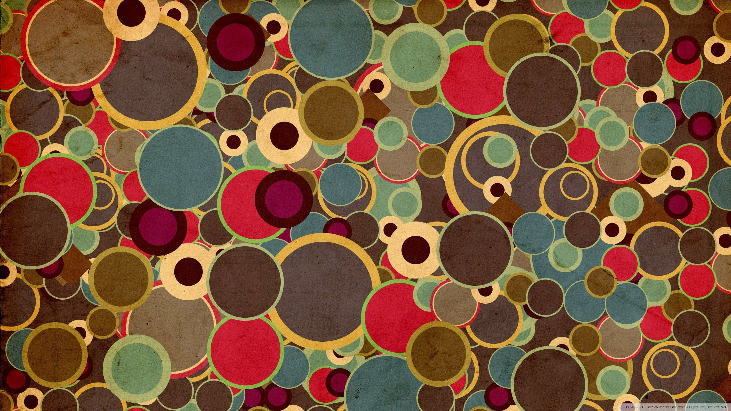 70s, psychedelic circle pattern, vibrant overlapping circles, 2K Desktop Wallpaper