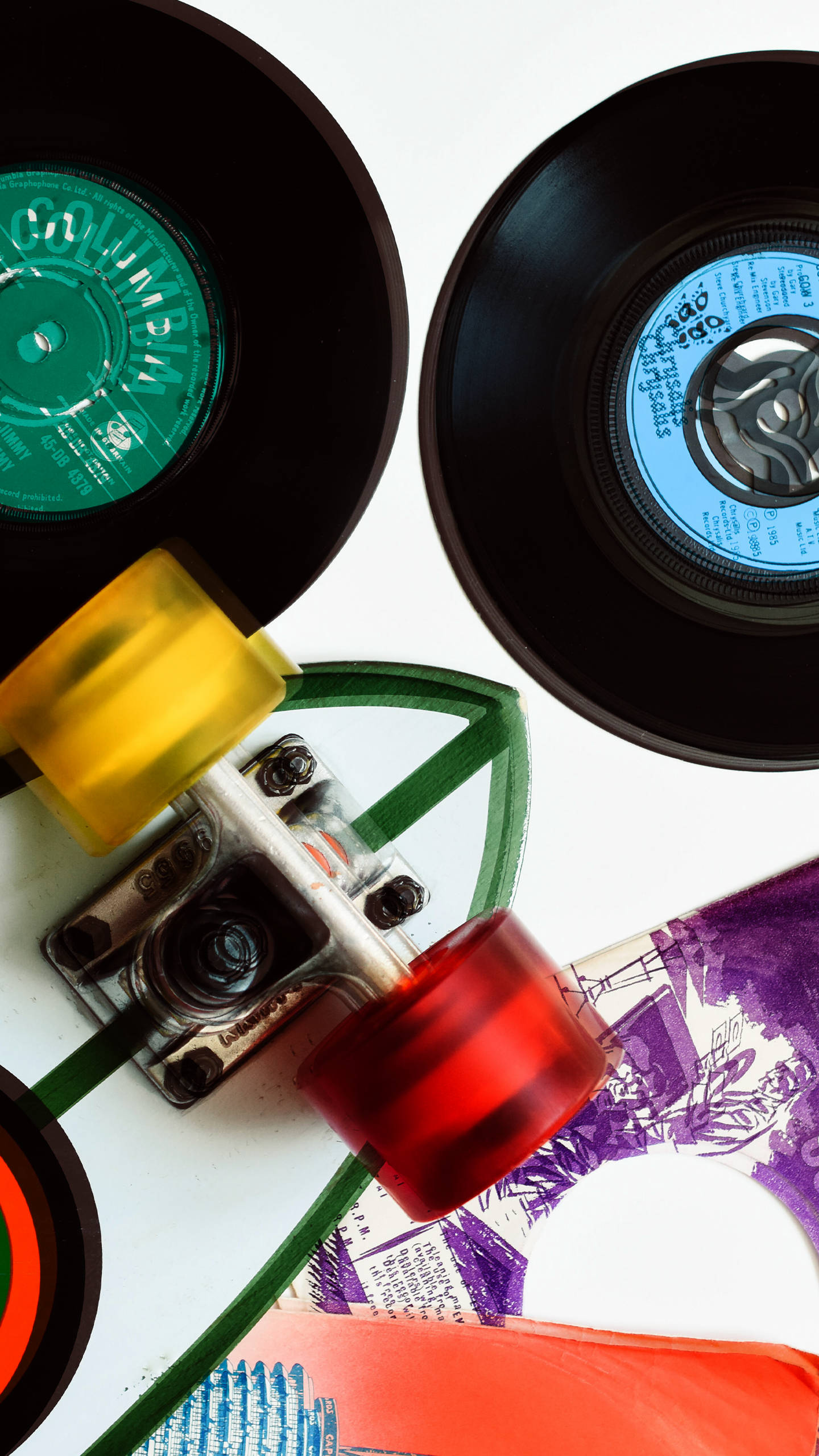 80s Retro Vintage, vinyl records, skateboard deck, 2K Phone Wallpaper