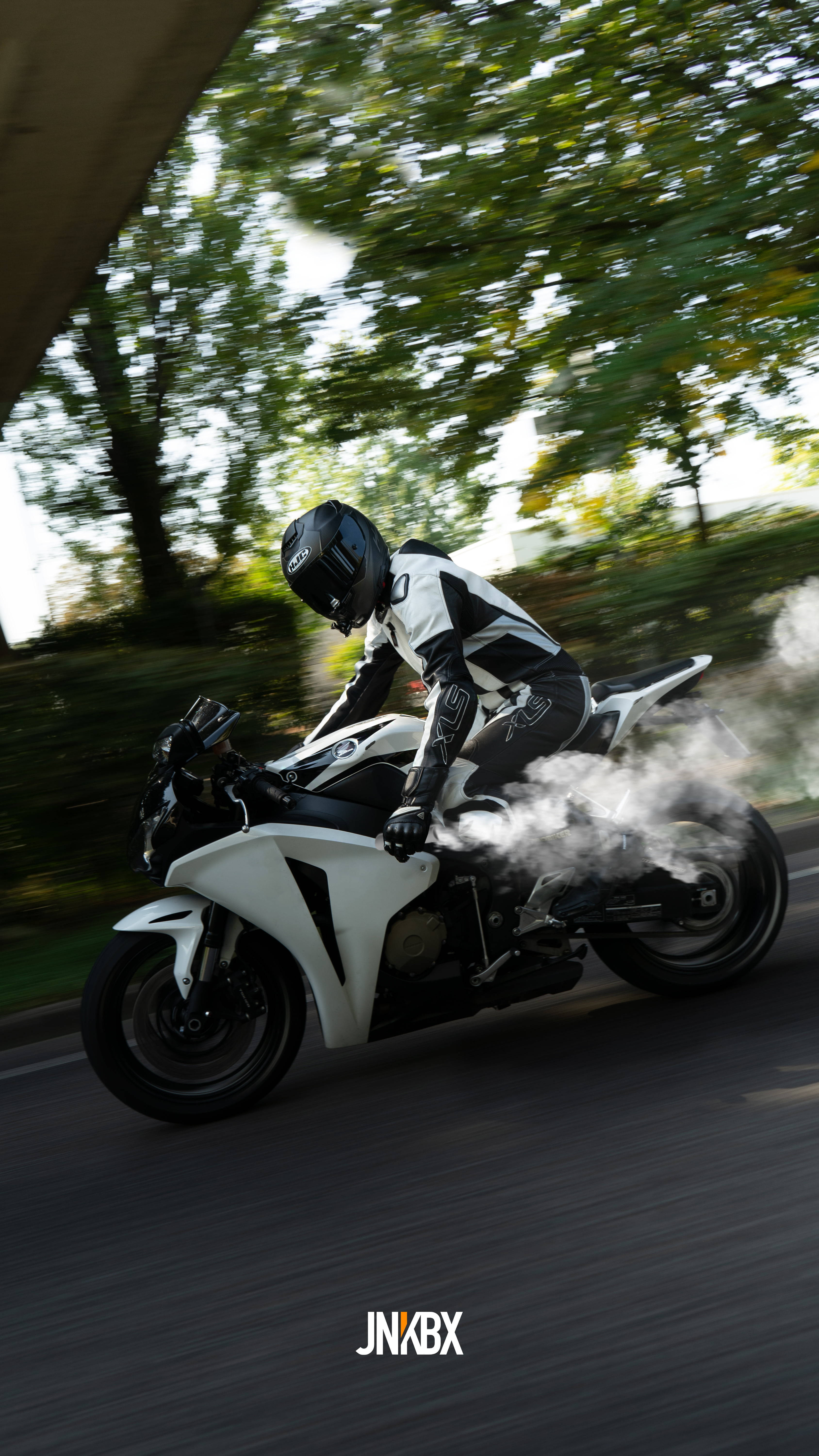 white Honda Cruiser motorcycle, 8K Phone, black and white gear, 5K Phone Wallpaper