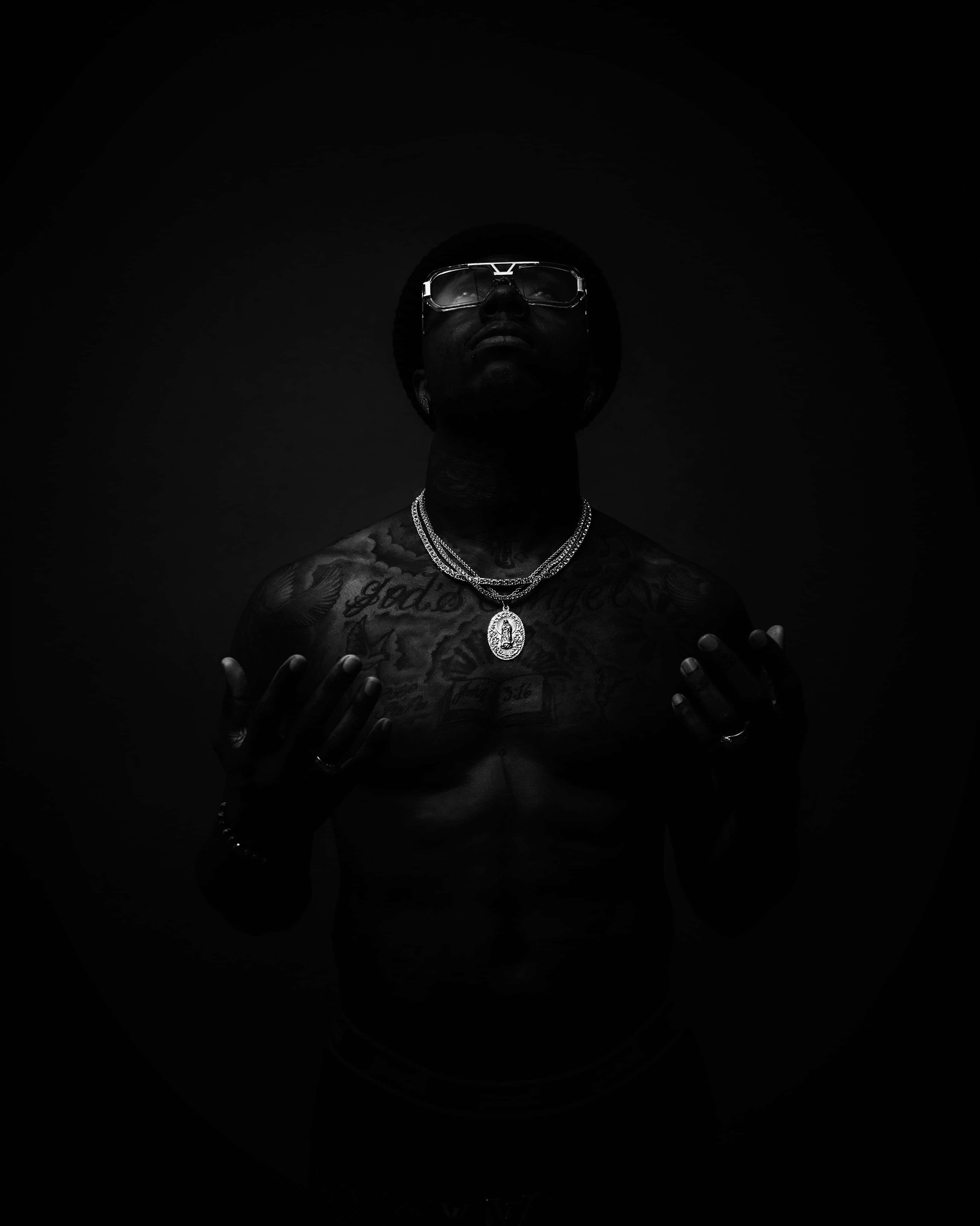 90s Hip Hop, tattoos, glasses, 4K Phone Wallpaper