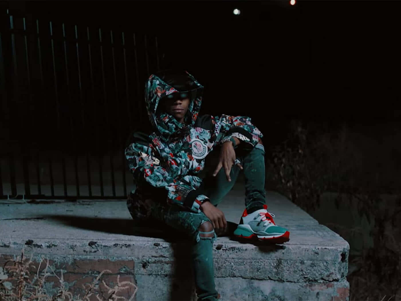 A Boogie Wit Da Hoodie, floral hoodie, colorful sneakers, HD Desktop Wallpaper