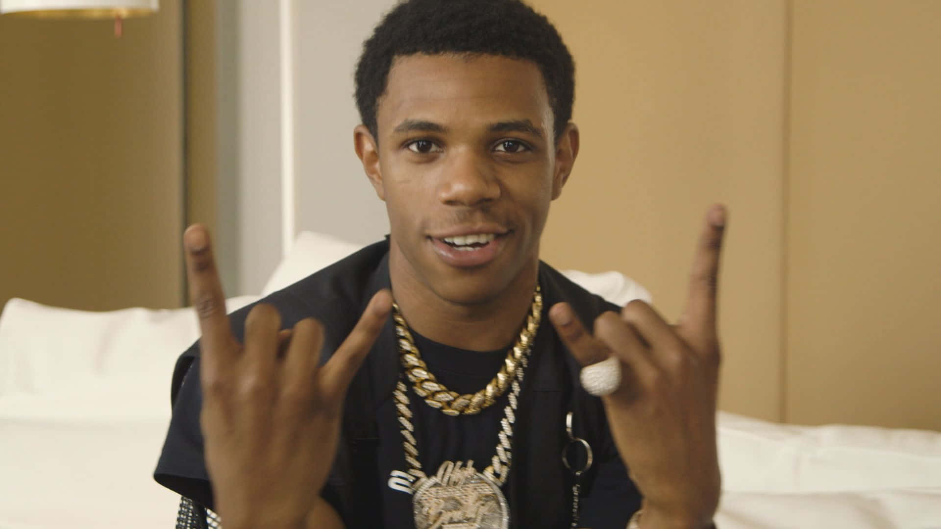 A Boogie Wit Da Hoodie, gold chain, black shirt, Full HD Desktop Wallpaper