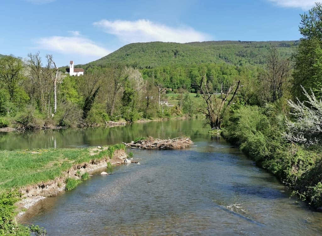 Aarau, river, lush green valley, SD Desktop Wallpaper