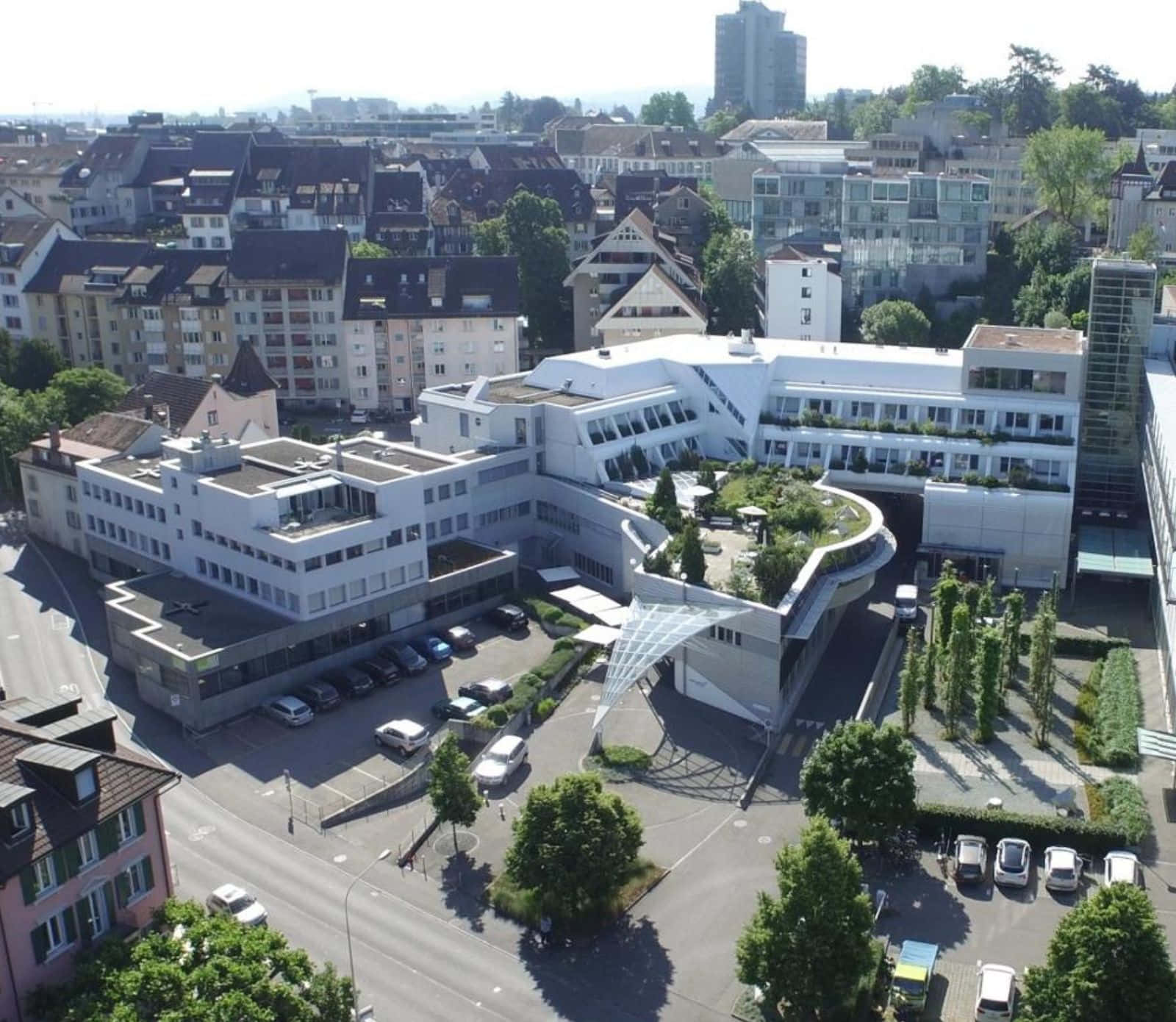 Aarau, modern white hospital building, green rooftop gardens, HD Desktop Wallpaper