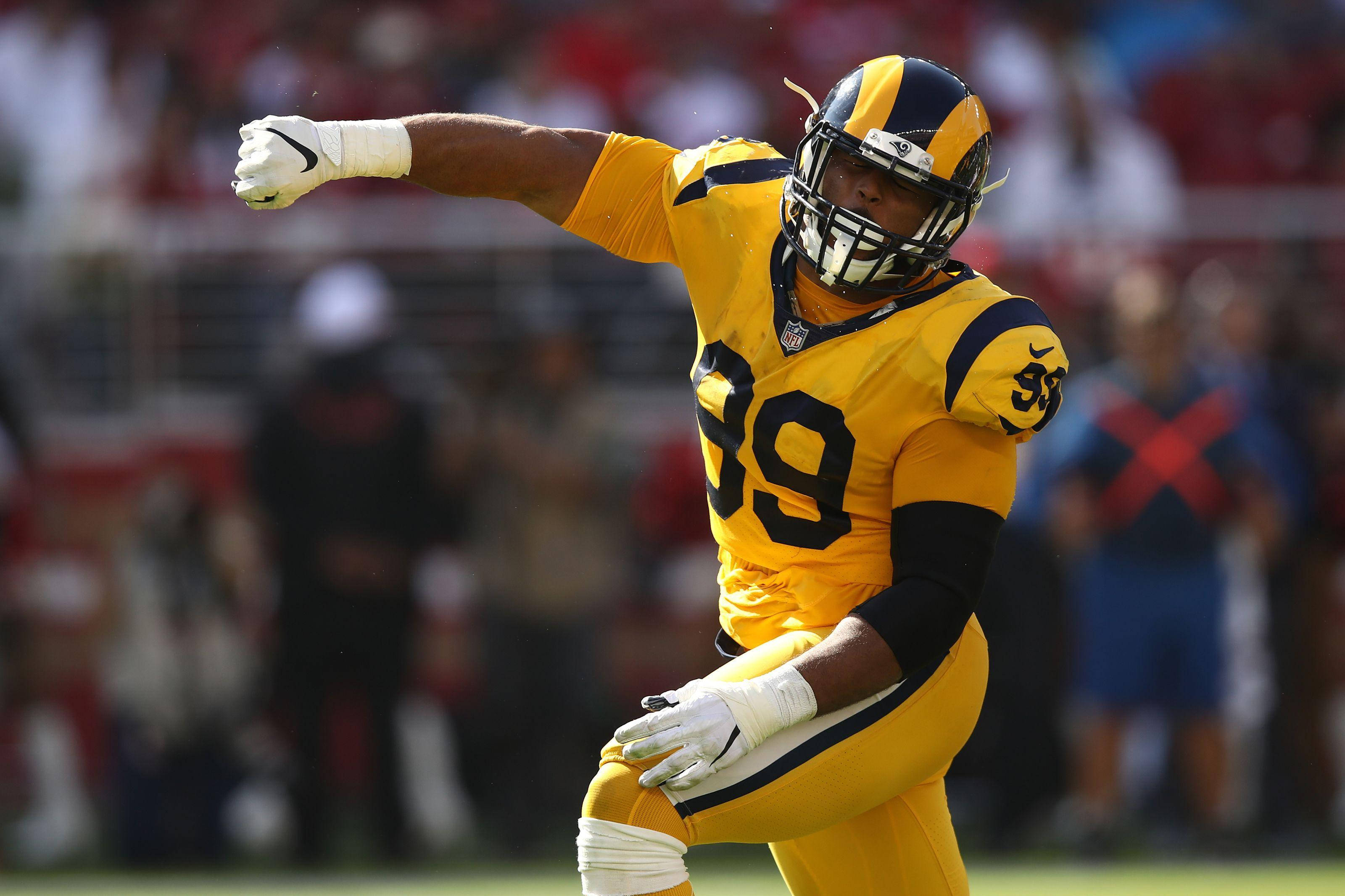 Aaron Donald, yellow jersey, number 39, 2K Desktop Wallpaper