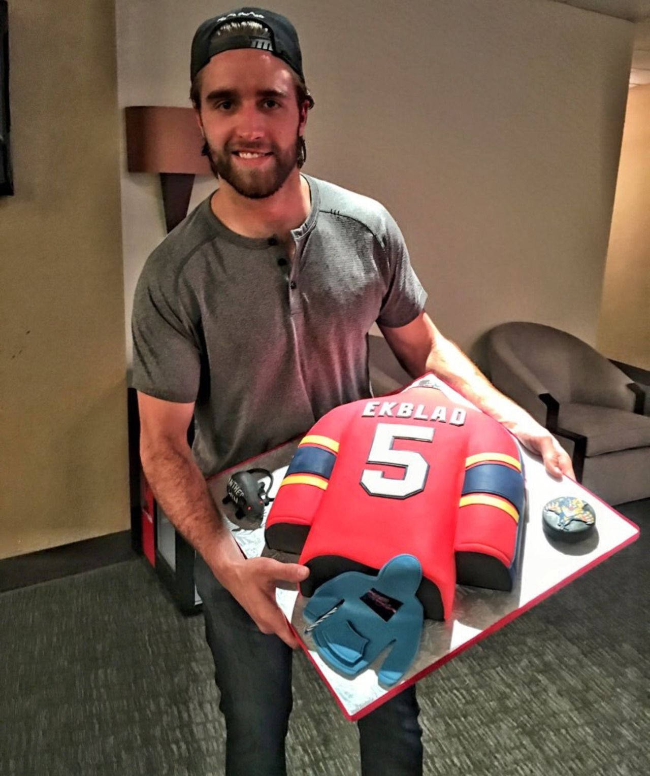 Aaron Ekblad, red hockey jersey, EKBLAD 5, HD Phone Wallpaper