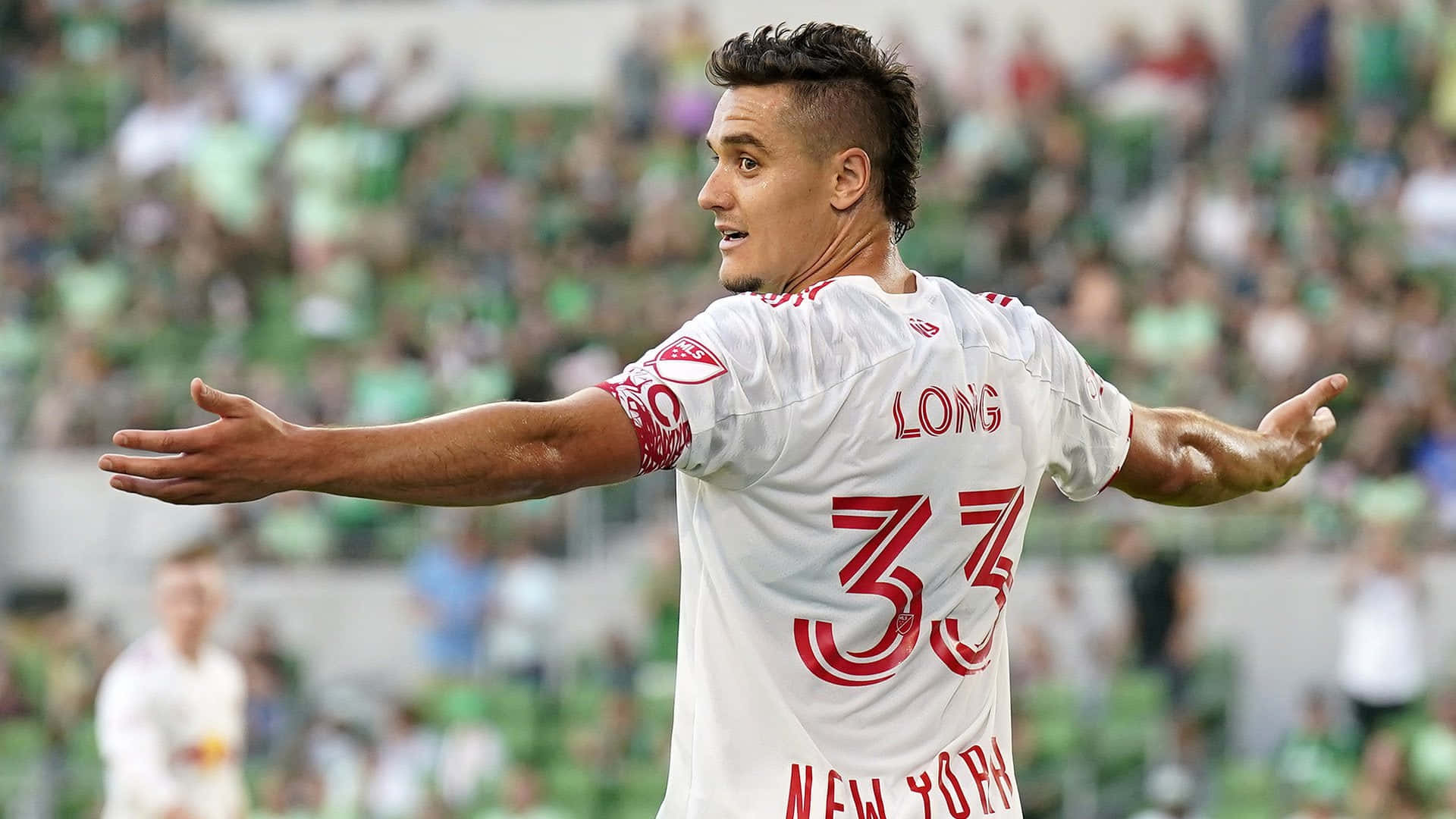 Aaron Long, white jersey, red number 33, Full HD Desktop Wallpaper