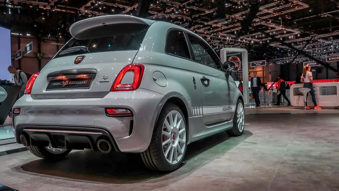 Abarth 695 Tributo Ferrari