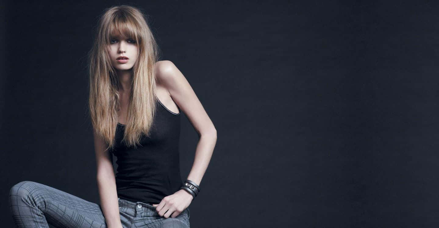 Abbey Lee Kershaw, long blonde hair, black tank top, HD Desktop Wallpaper