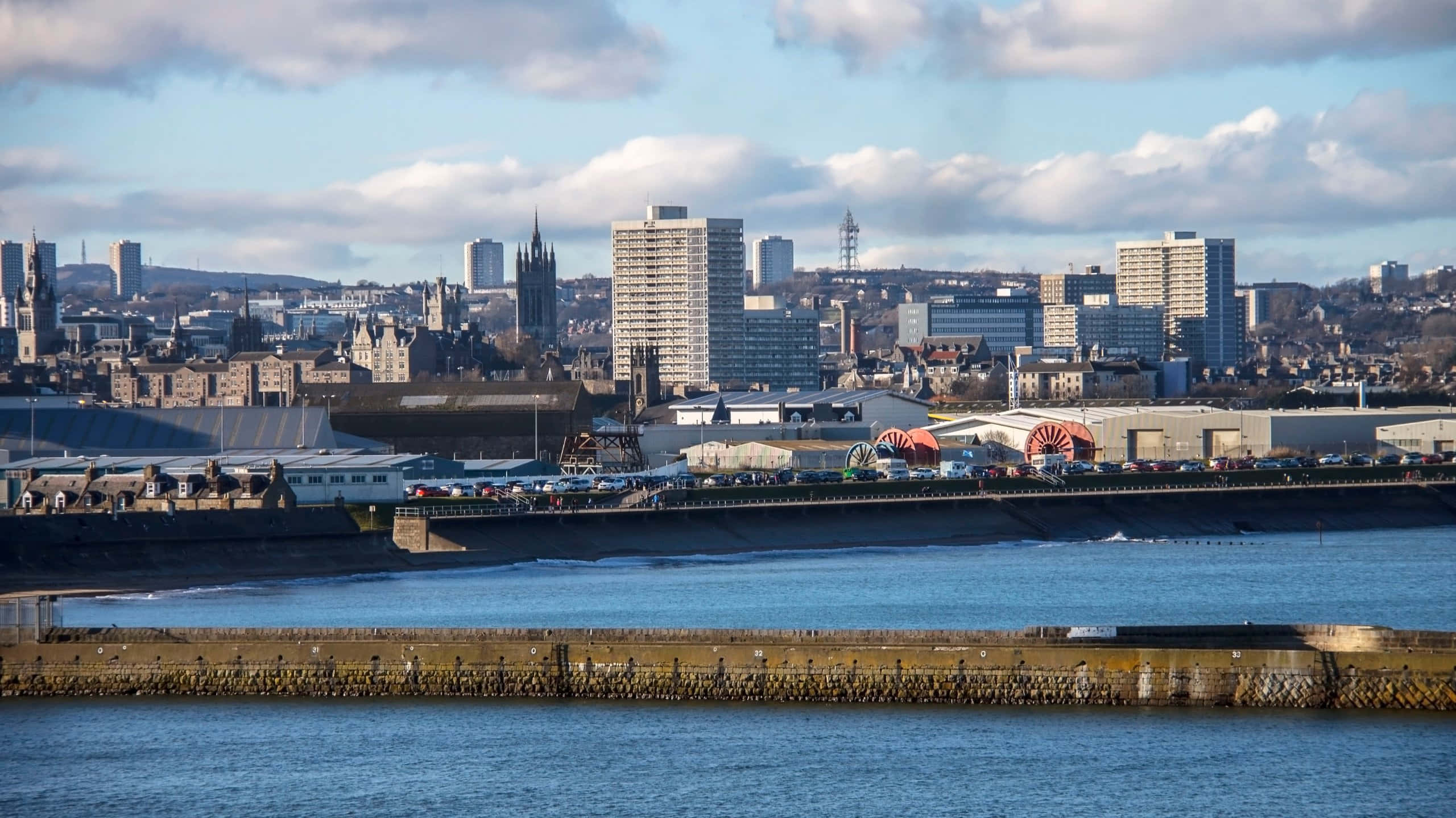 Aberdeen, cityscape, coastline, 2K Desktop Wallpaper