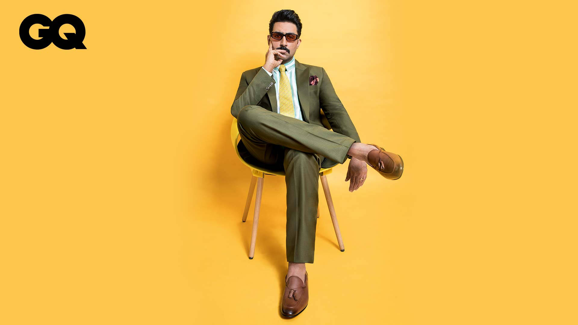 Abhishek Bachchan, yellow scrim, green suit, Full HD Desktop Wallpaper