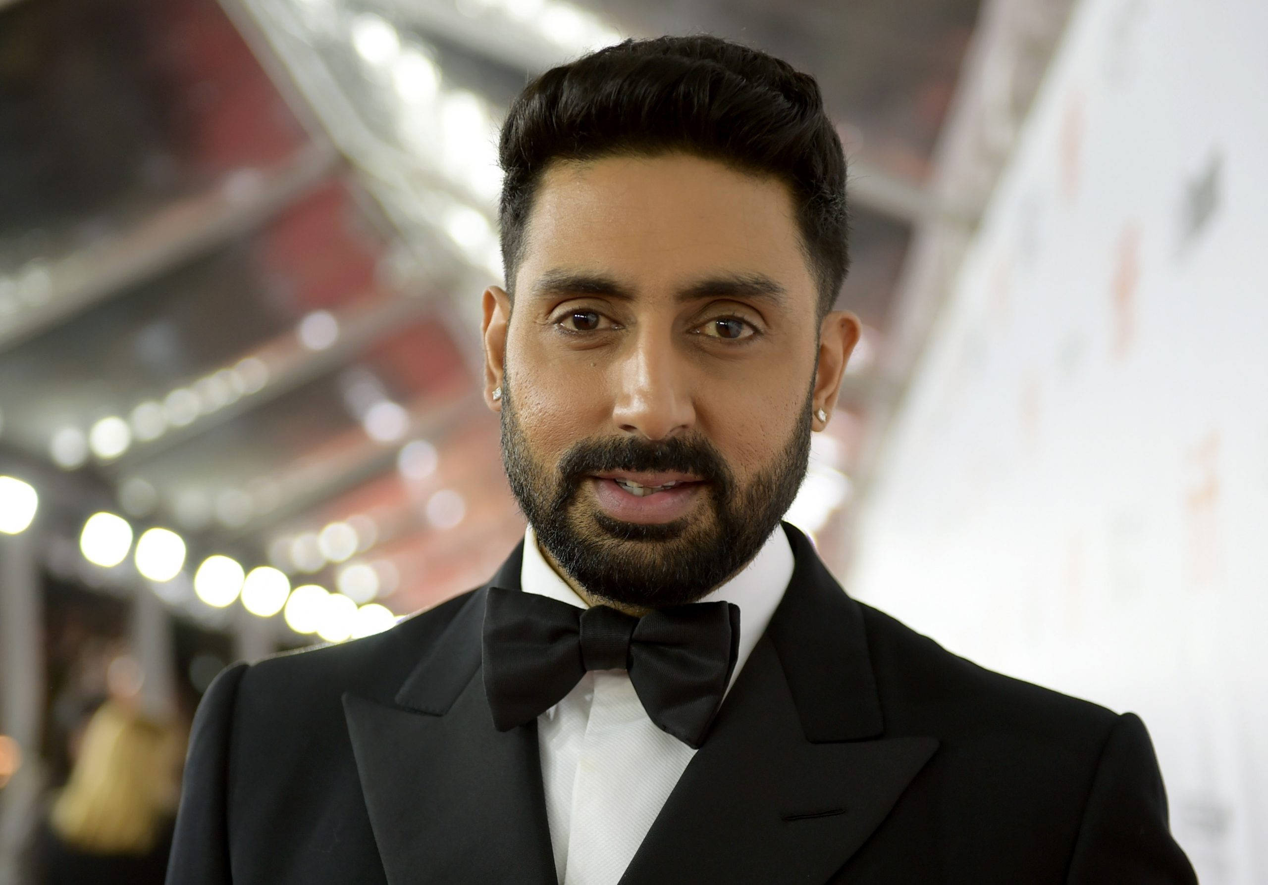Abhishek Bachchan, black tuxedo, bow tie, 2K Desktop Wallpaper