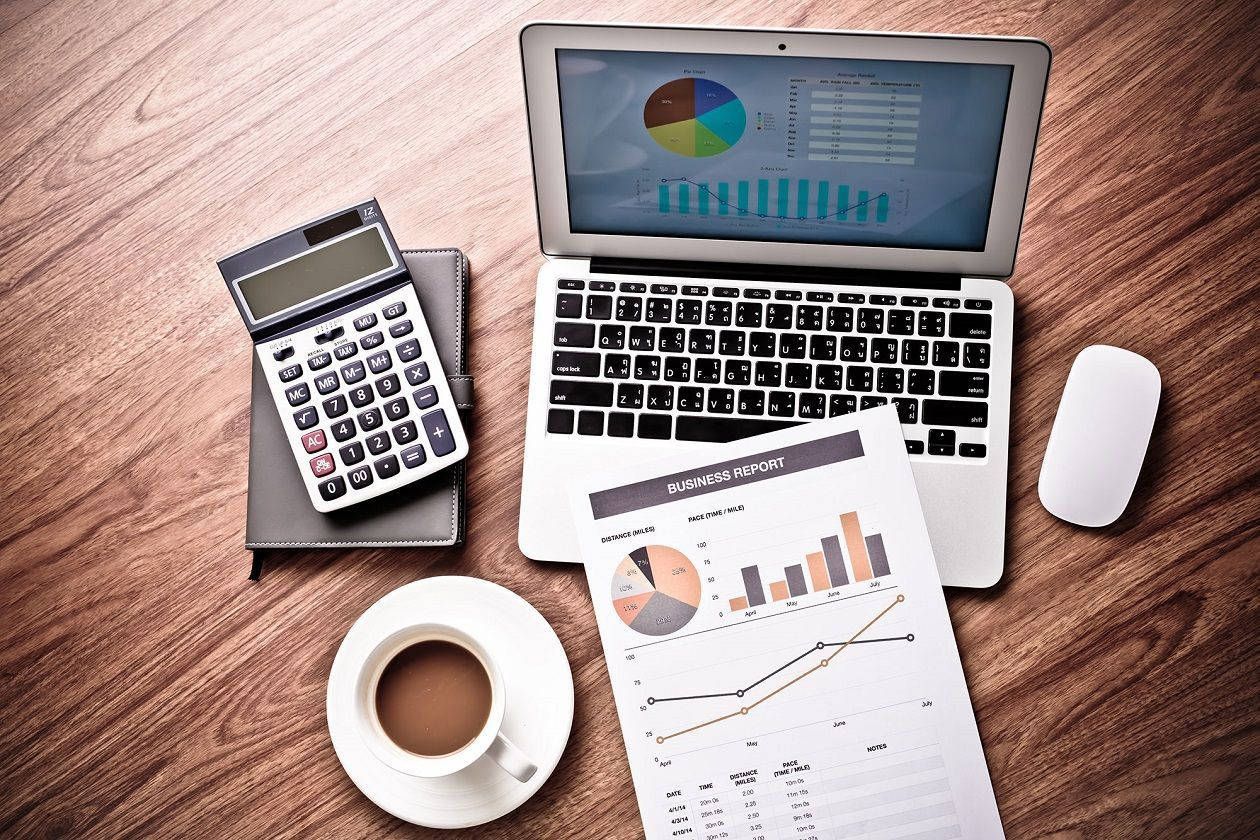laptop, calculator, coffee cup, SD Desktop Wallpaper